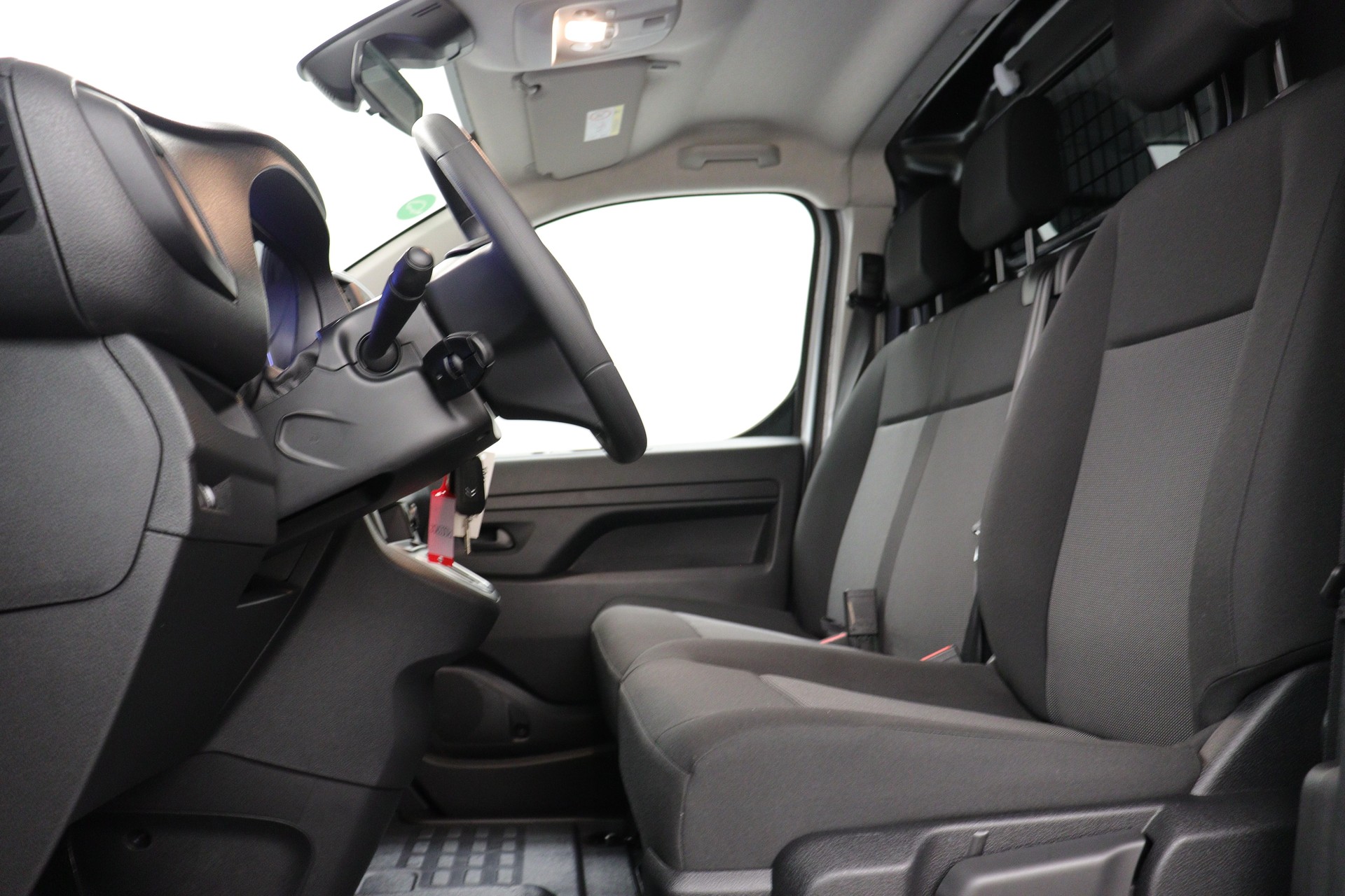 CITROEN e-Jumpy Kaw. XL 75 kWh-image-4