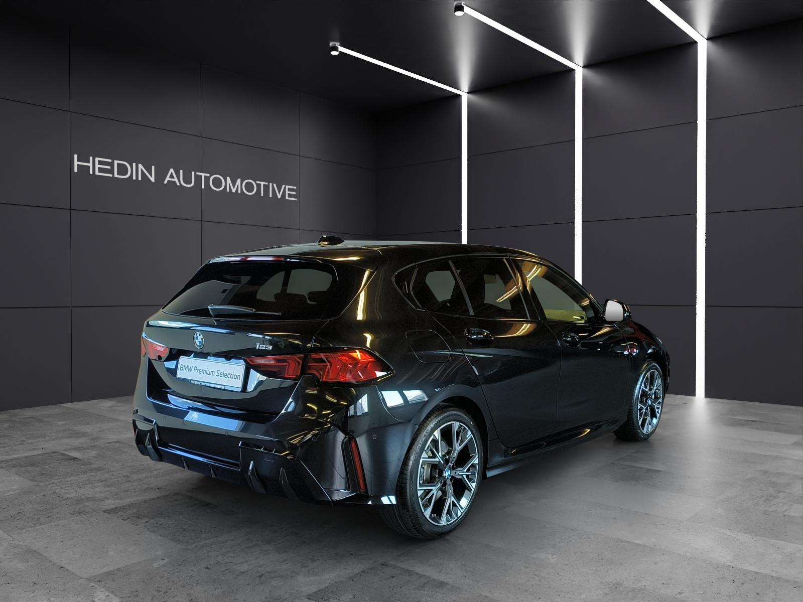 BMW 123 xDrive-image-4