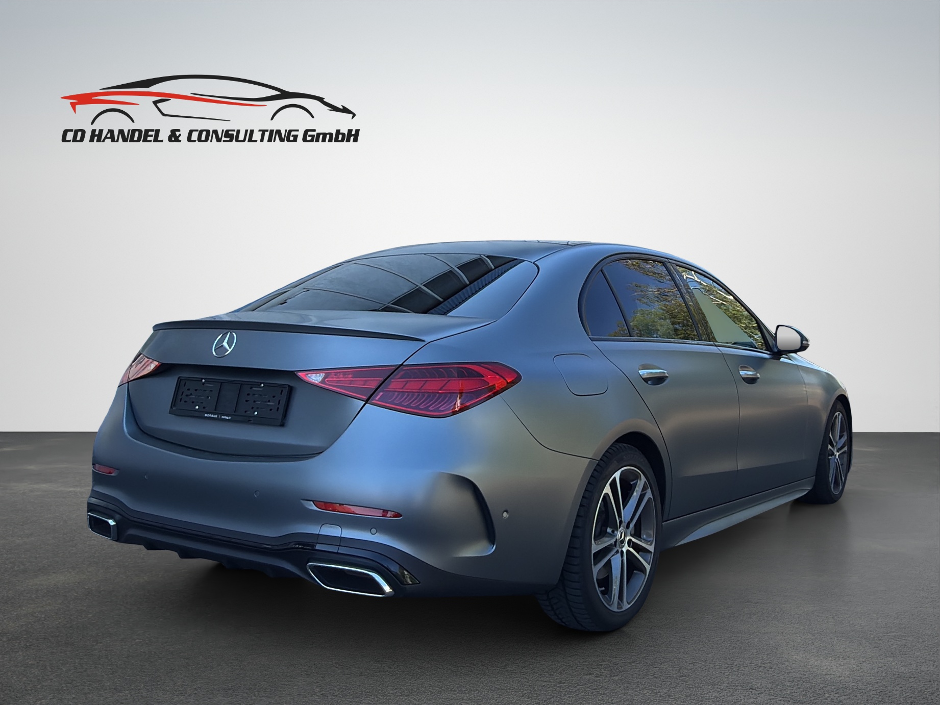 MERCEDES-BENZ C 300 d AMG Line-image-4