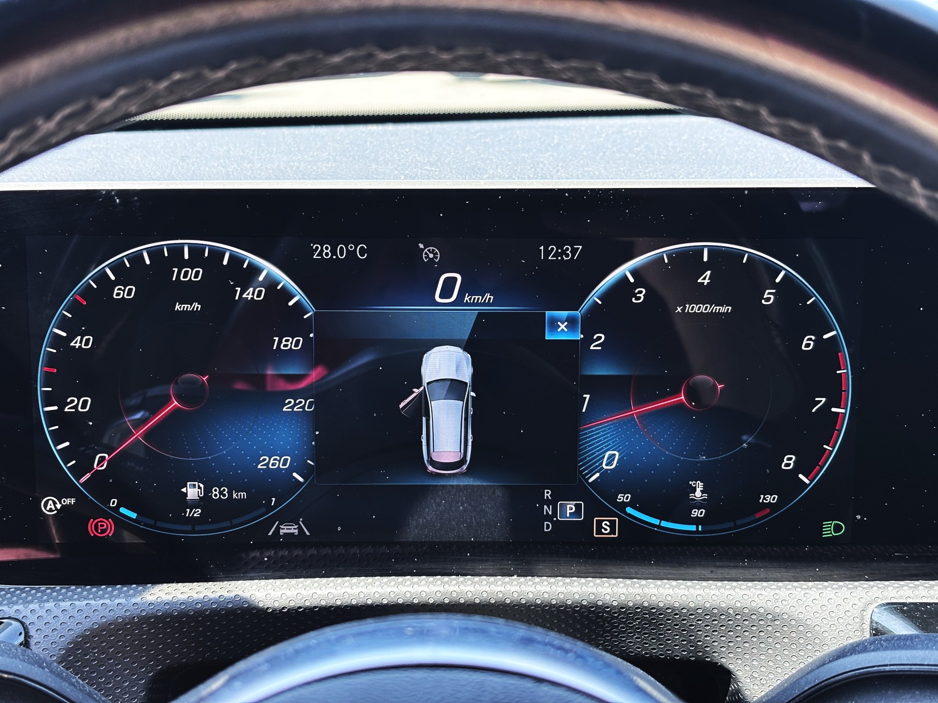 MERCEDES-BENZ CLA Shooting Brake 220 7G-DCT AMG Line-image-15