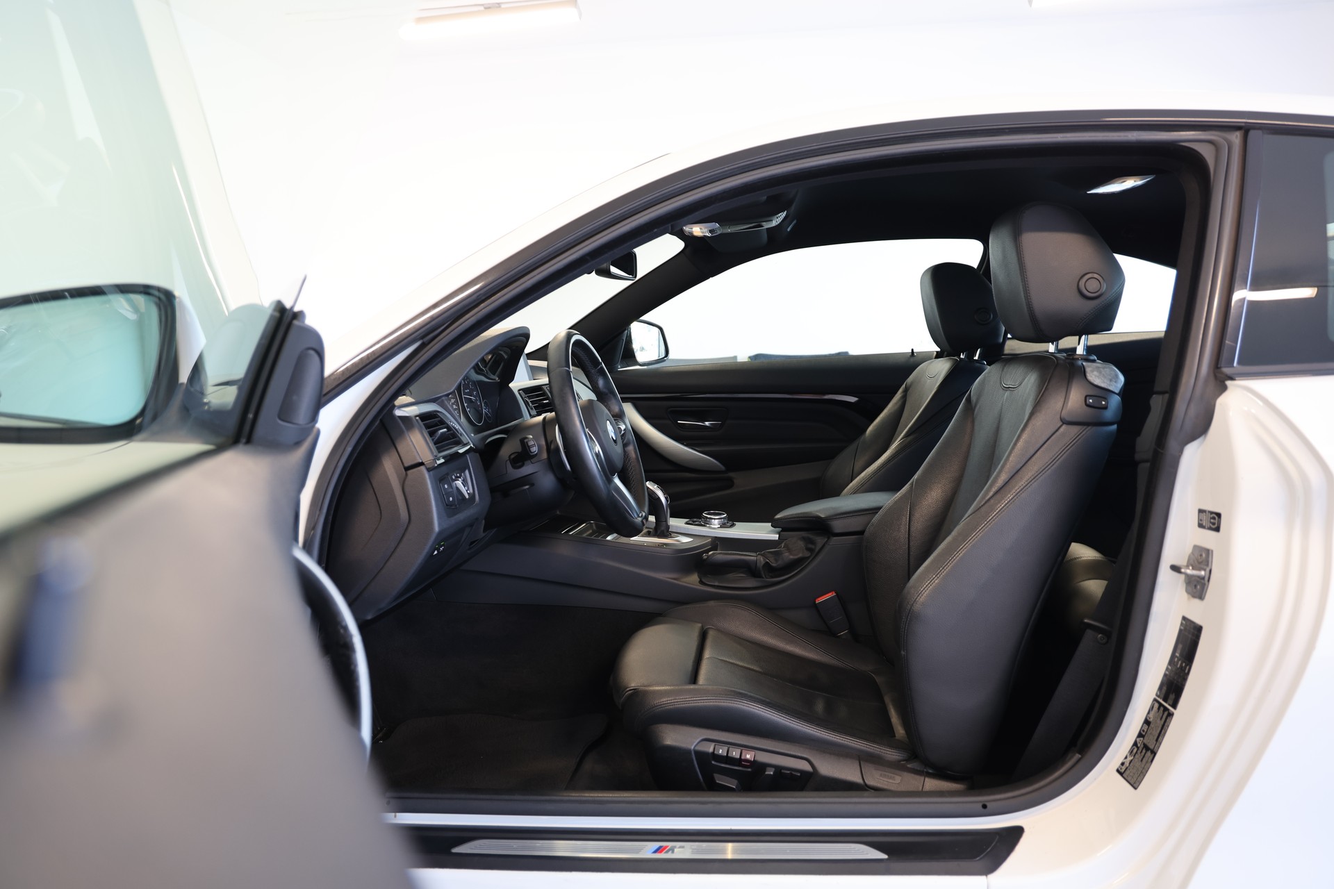 BMW 428i xDrive SAG Coupé-image-5