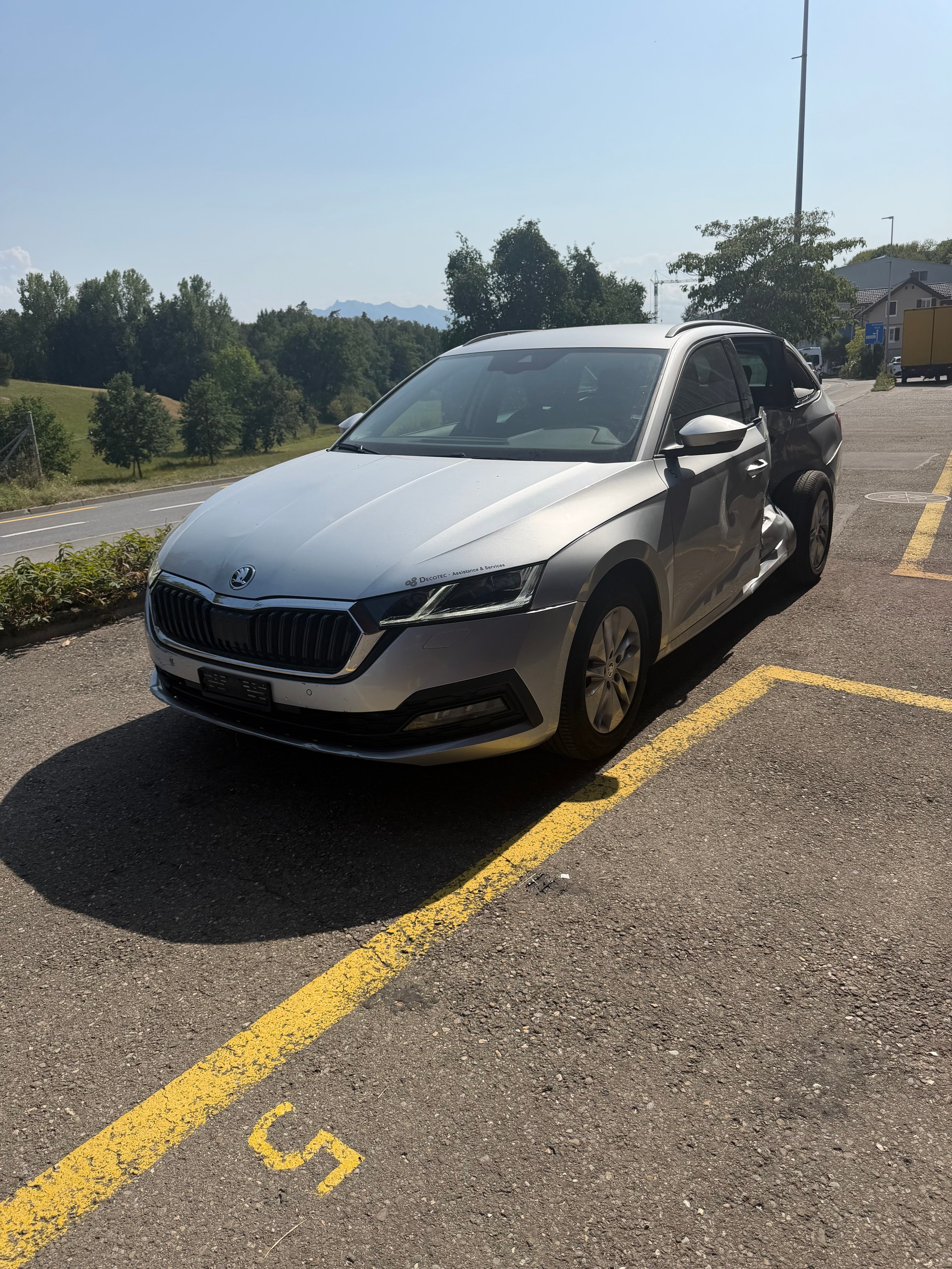 SKODA Octavia Combi 2.0 TDI DSG SportLine 4x4-image-0