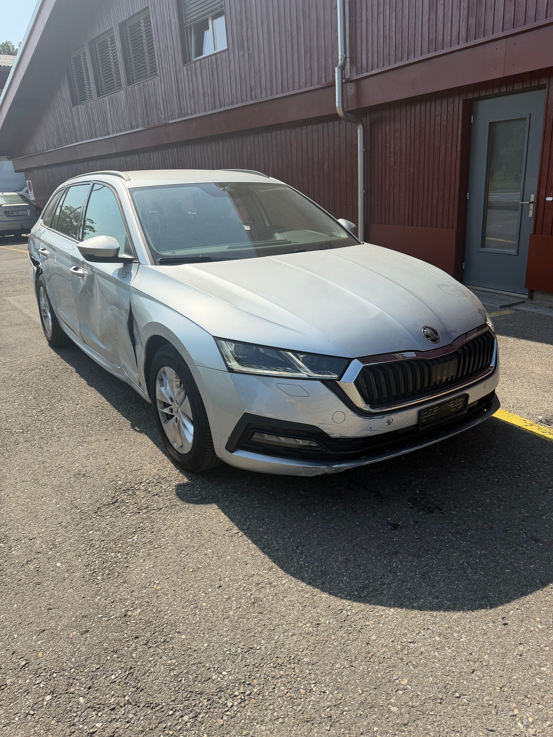 SKODA Octavia Combi 2.0 TDI DSG SportLine 4x4-image-1