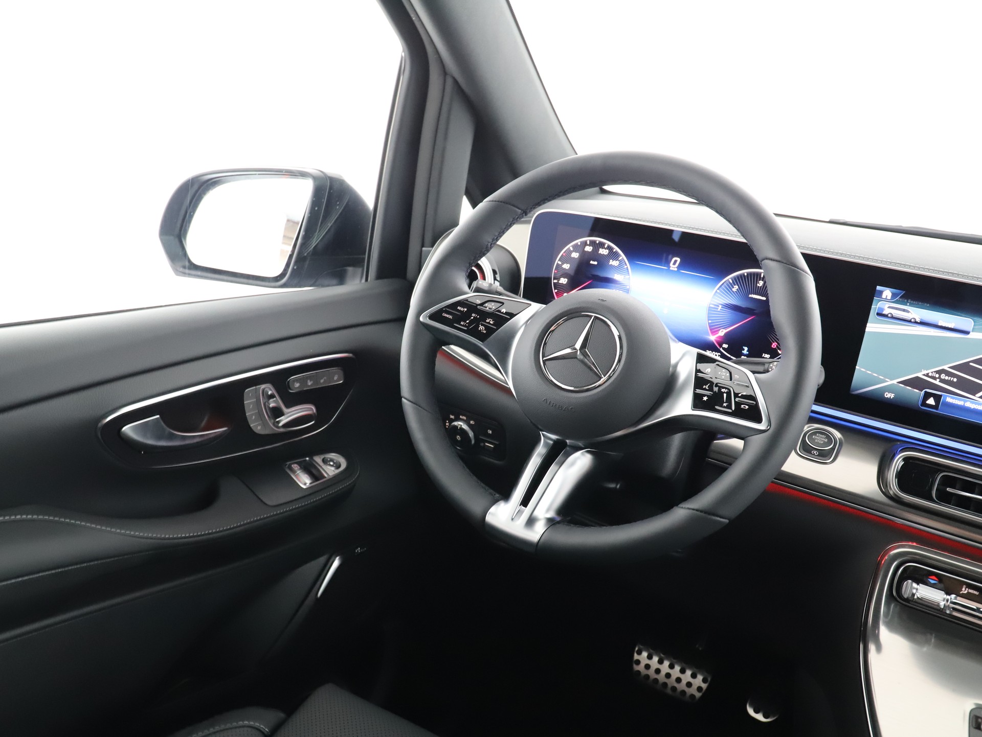MERCEDES-BENZ V 300 d lang Swiss 9G-T-image-13
