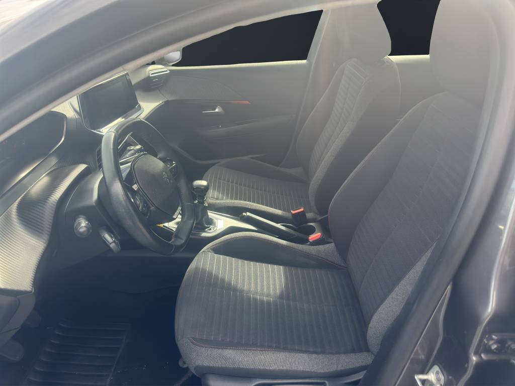 PEUGEOT 208 1.2 PureTech Active-image-7