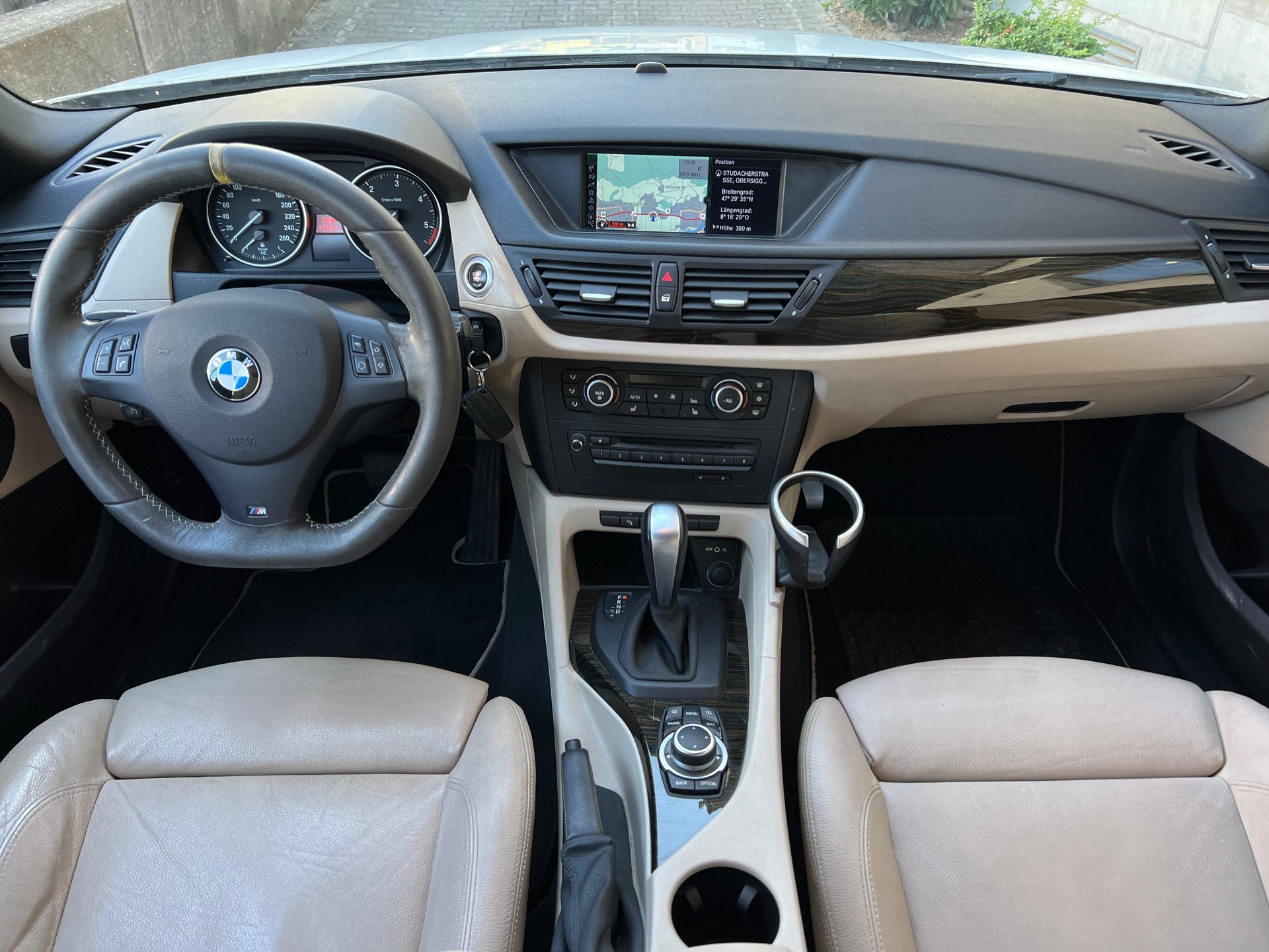 BMW X1 xDrive 20d Steptronic-image-9