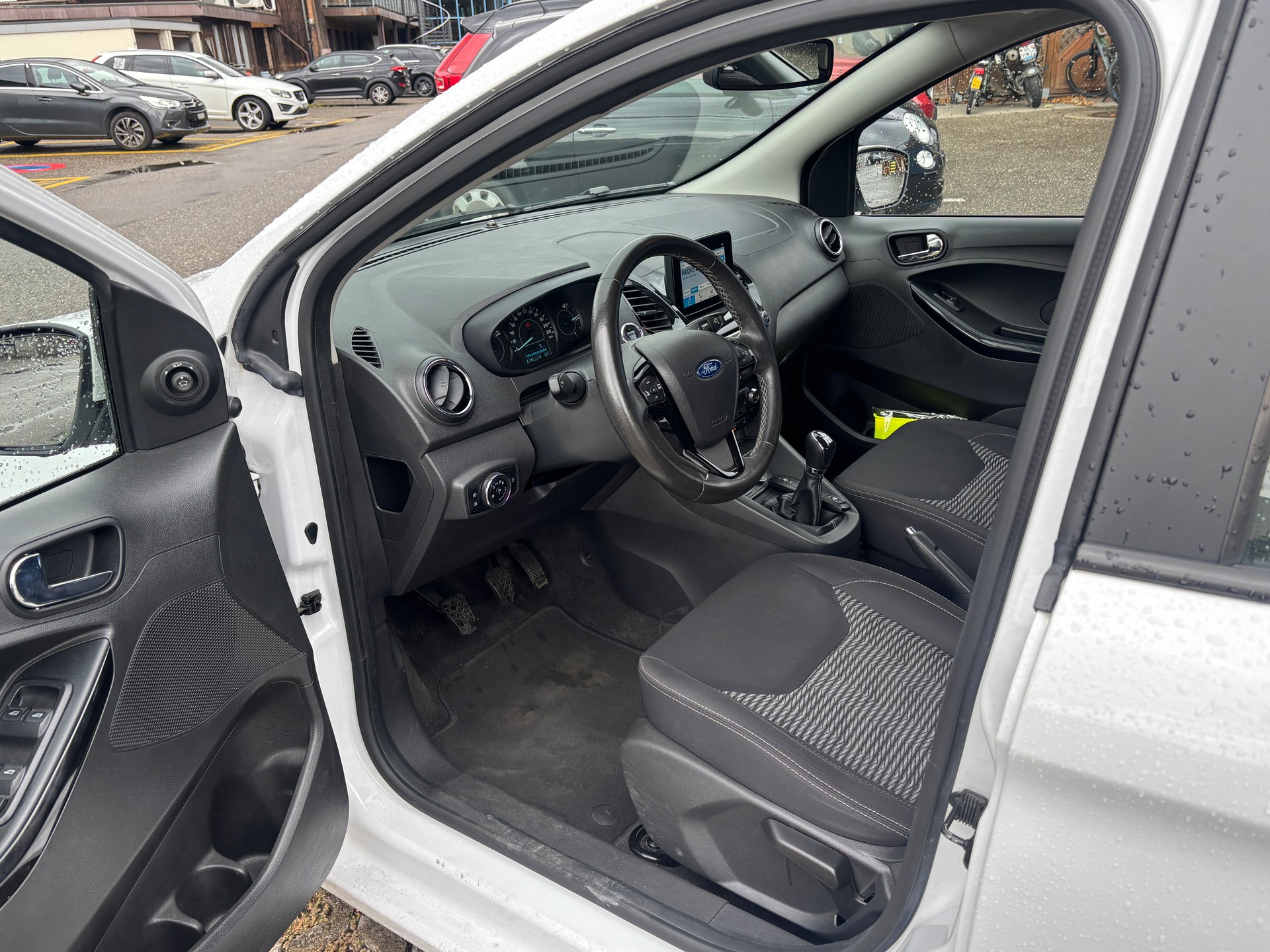 FORD KA+ 1.2 Ti-VCT Cool&Sound-image-8