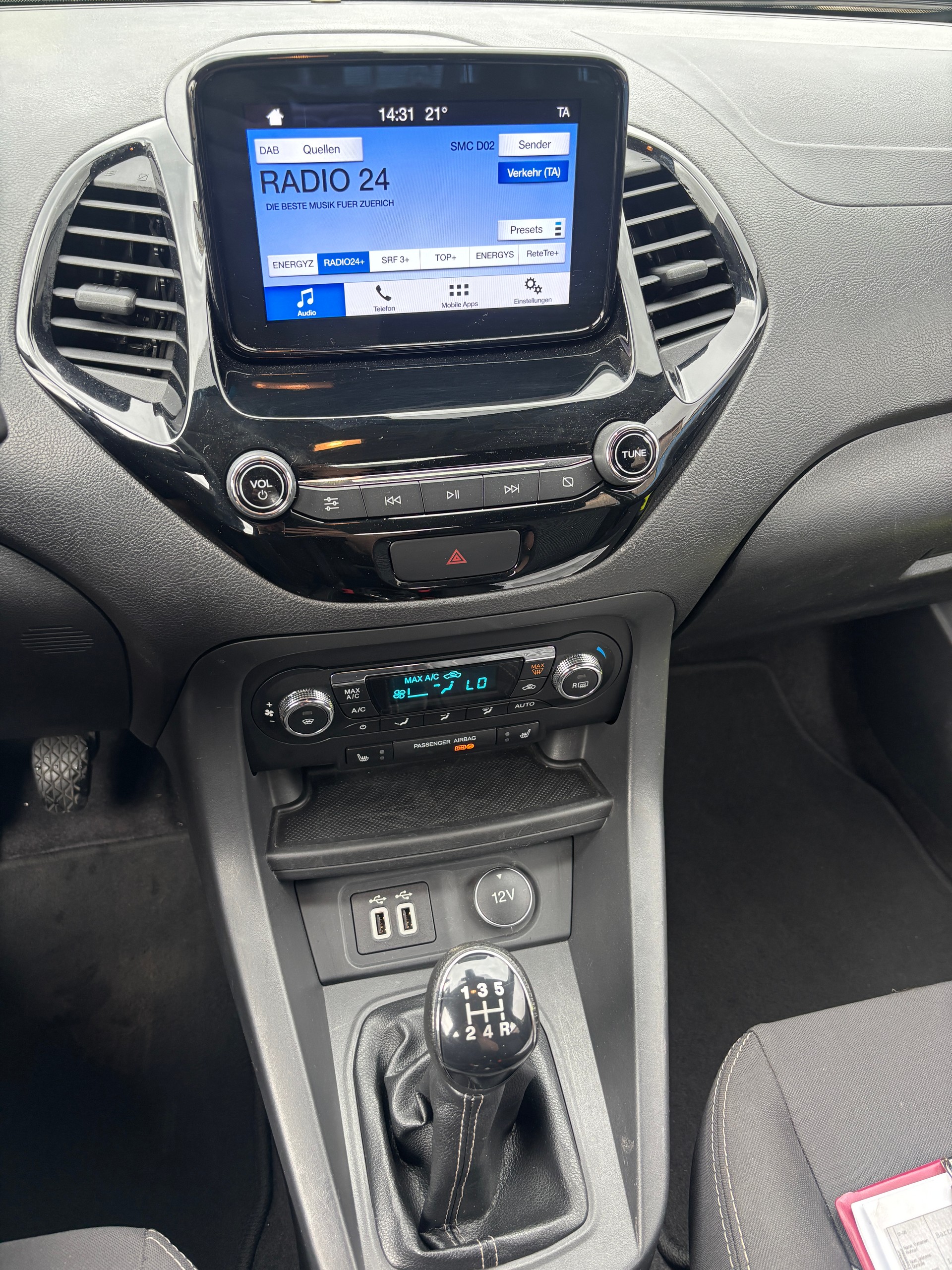 FORD KA+ 1.2 Ti-VCT Cool&Sound-image-11