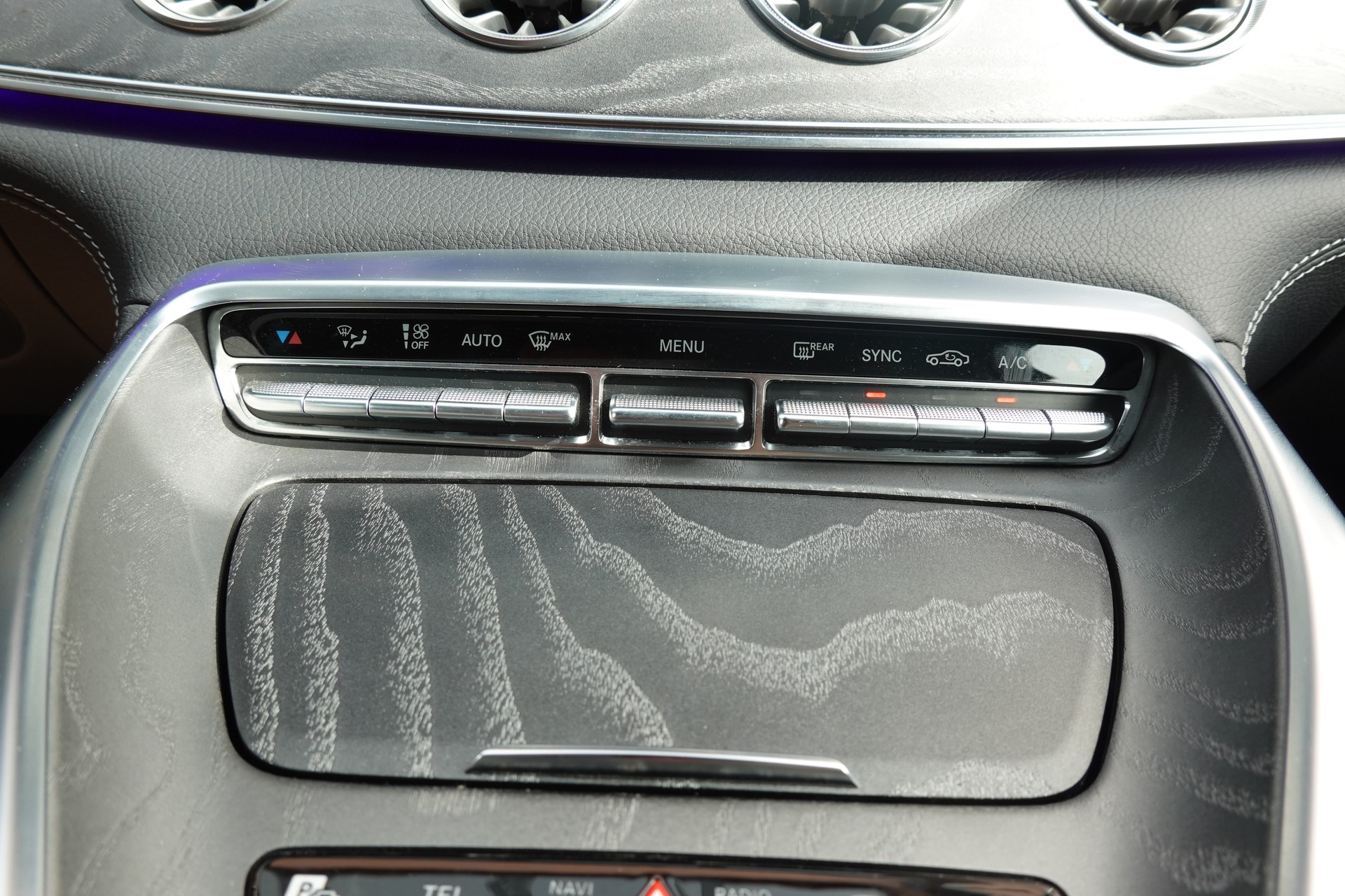 MERCEDES-BENZ AMG GT 4 53 4Matic+ Executive Speedshift MCT - "CH Auto * Pack AMG Night * Son Burmester * Sièges Electrique *Head-Up Display"-image-23