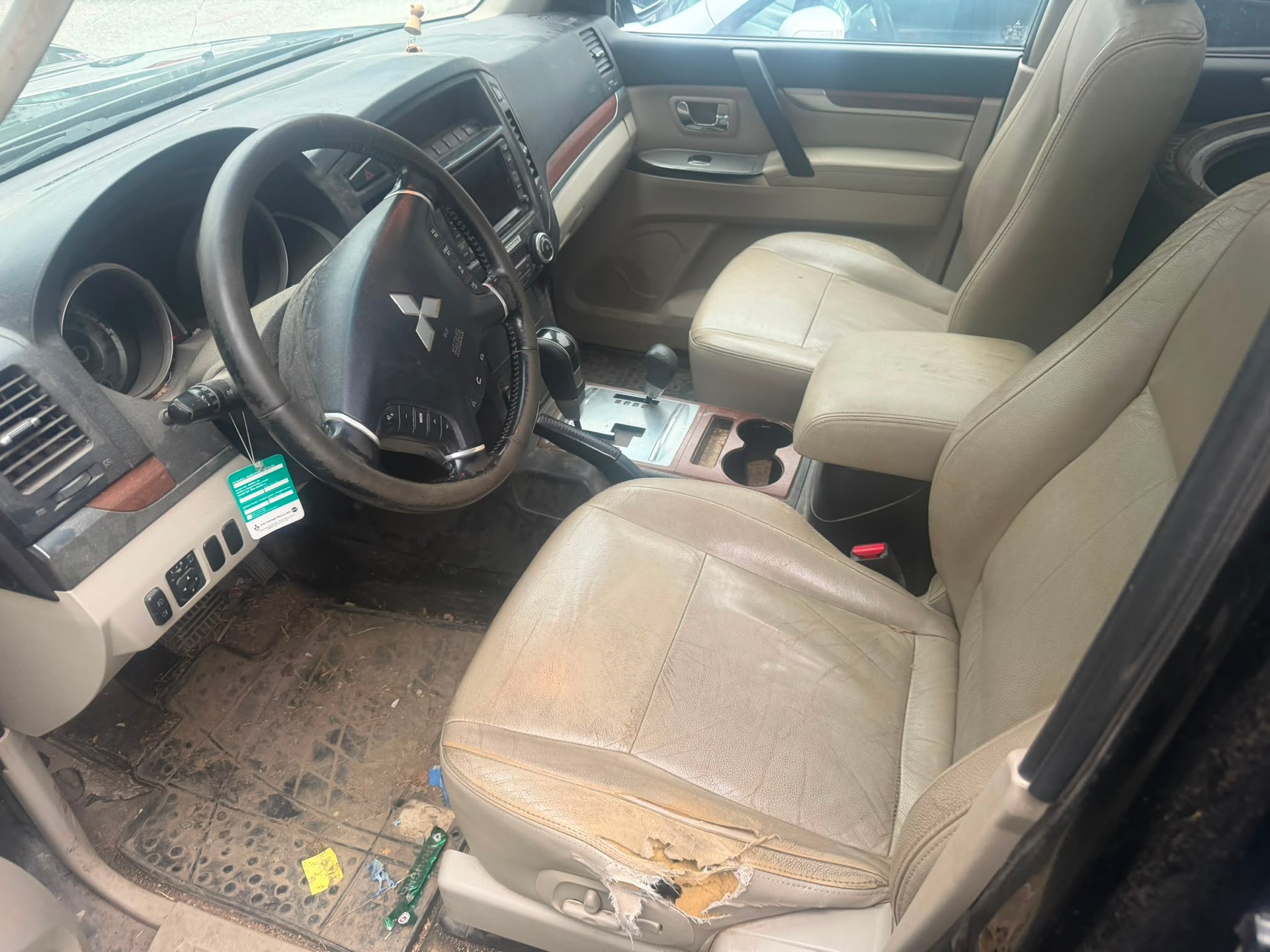 MITSUBISHI Pajero 3.2 DI-D-image-11