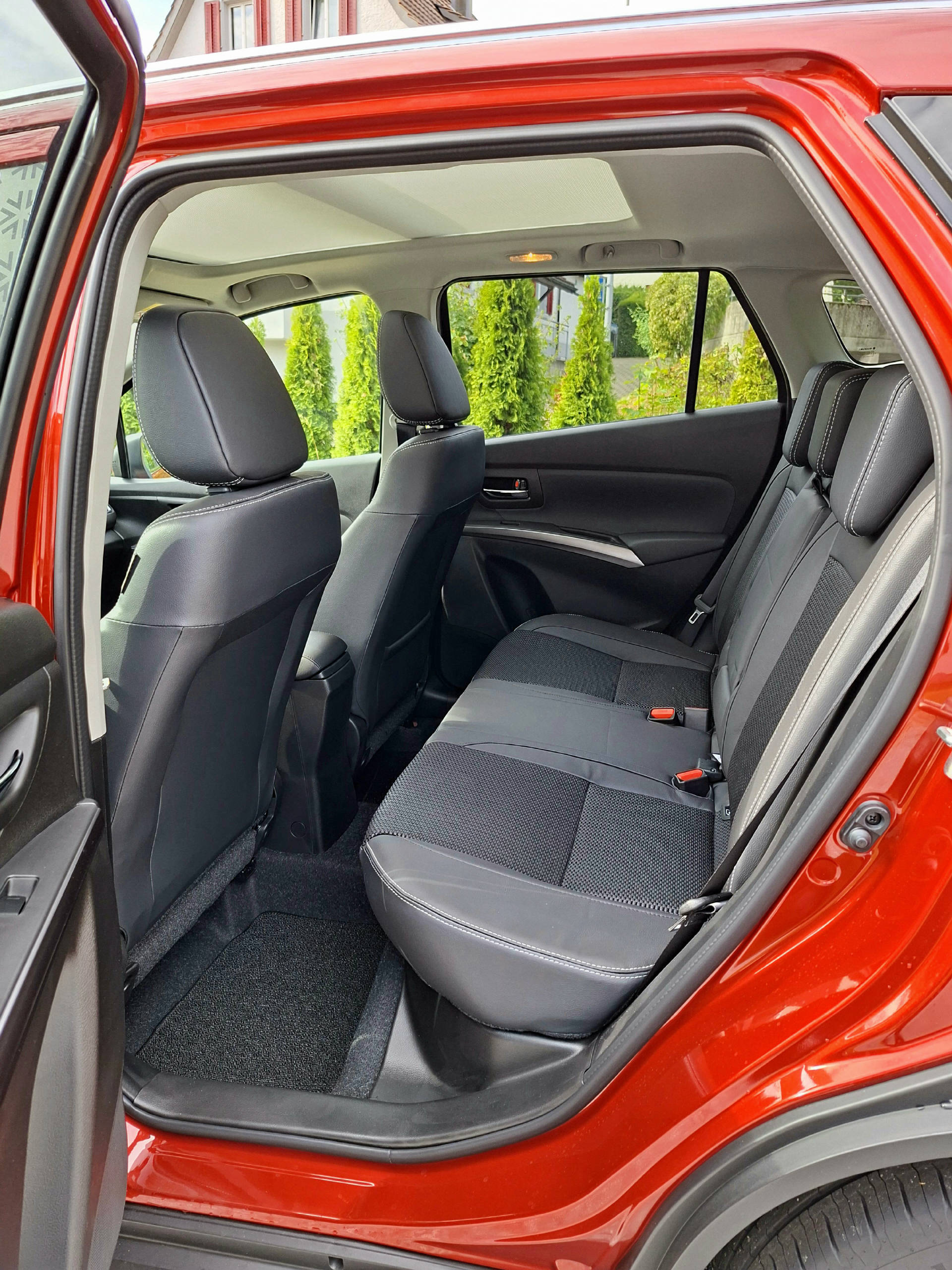 SUZUKI S-Cross Piz Sulai Top 1.4 Turbo Hybrid-image-7