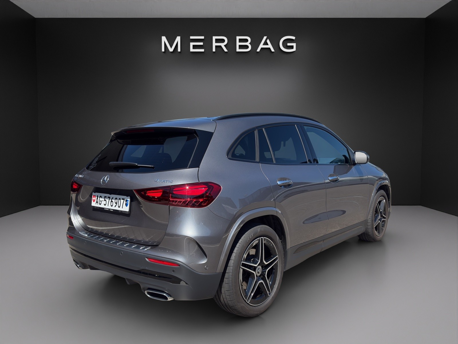 MERCEDES-BENZ GLA 220d 4Matic 8G-DCT-image-1
