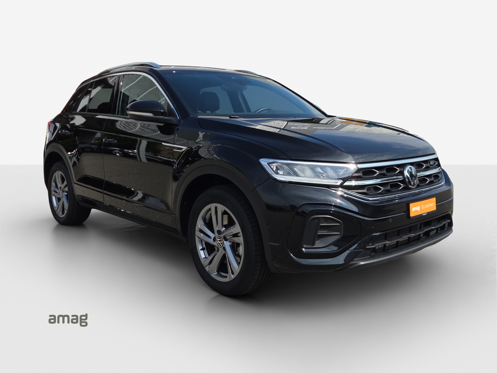 VW T-Roc 2.0 TSI R-Line DSG 4Motion-image-5