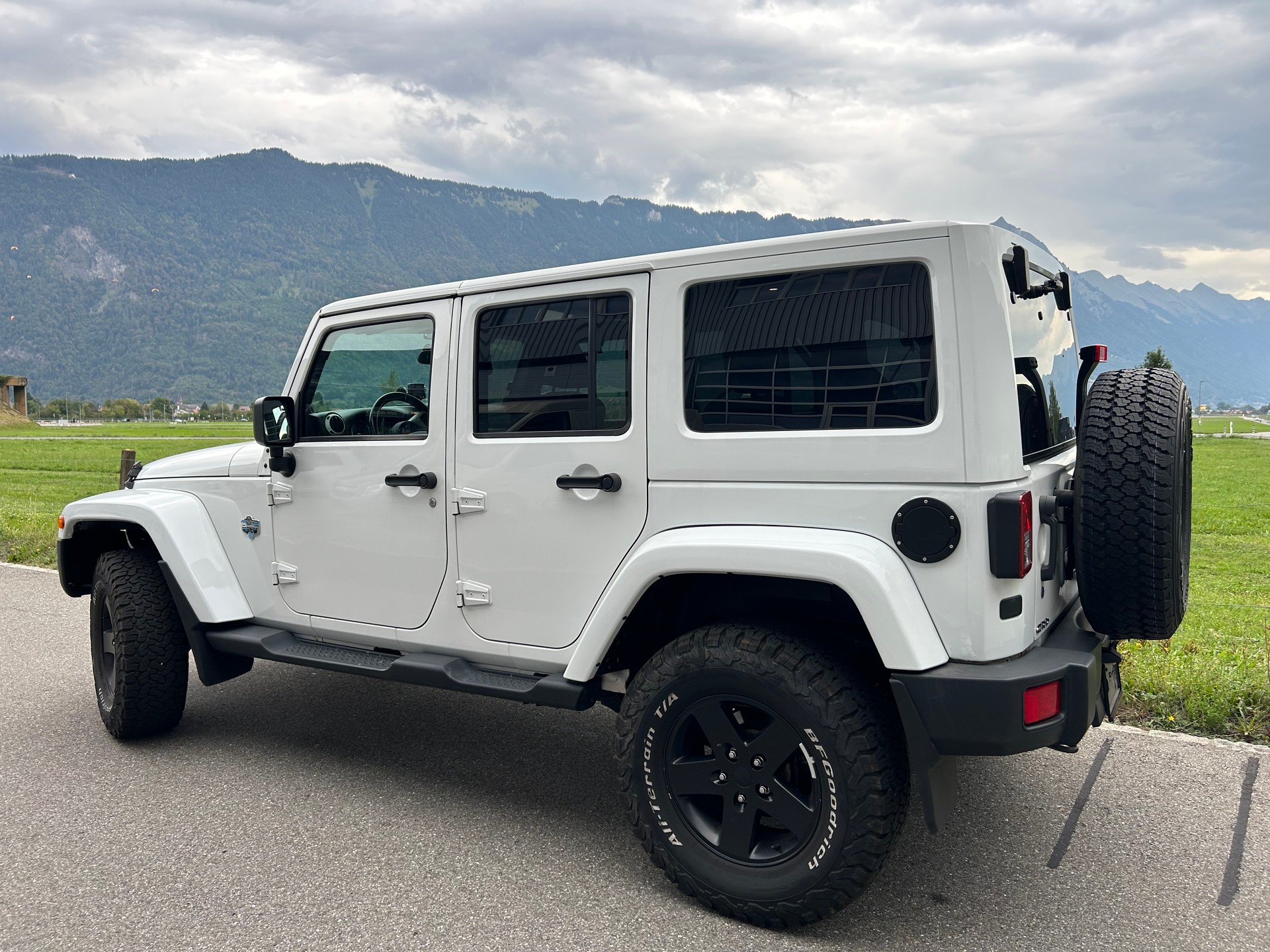 JEEP Wrangler 2.8CRD Unlimited Rubicon Automatic-image-4