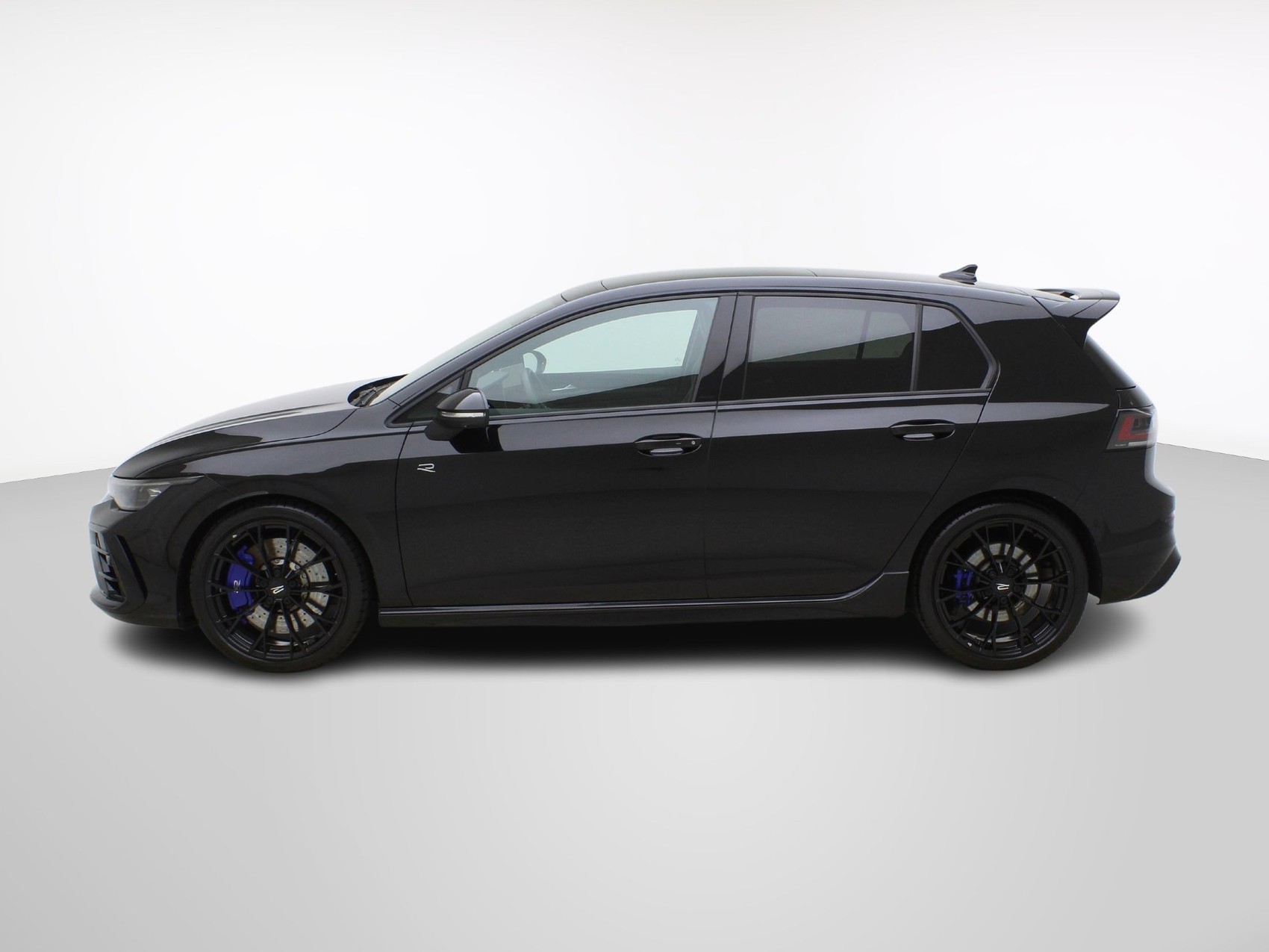 VW Golf 8.5 2.0 TSI DSG R Black Edition 4Motion-image-2