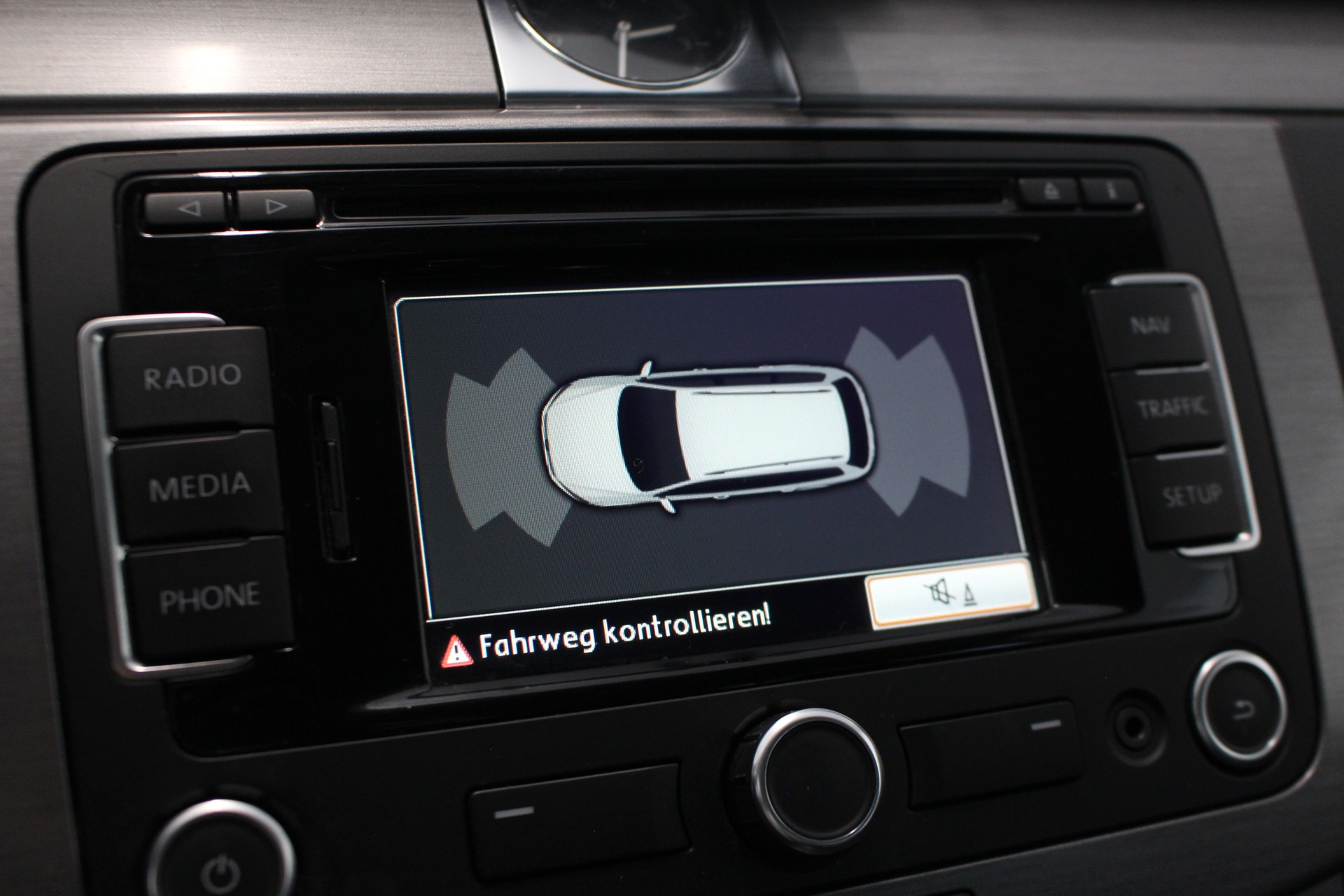 VW Passat Variant 2.0 TDI 140 BlueMT Comfl. DSG-image-16