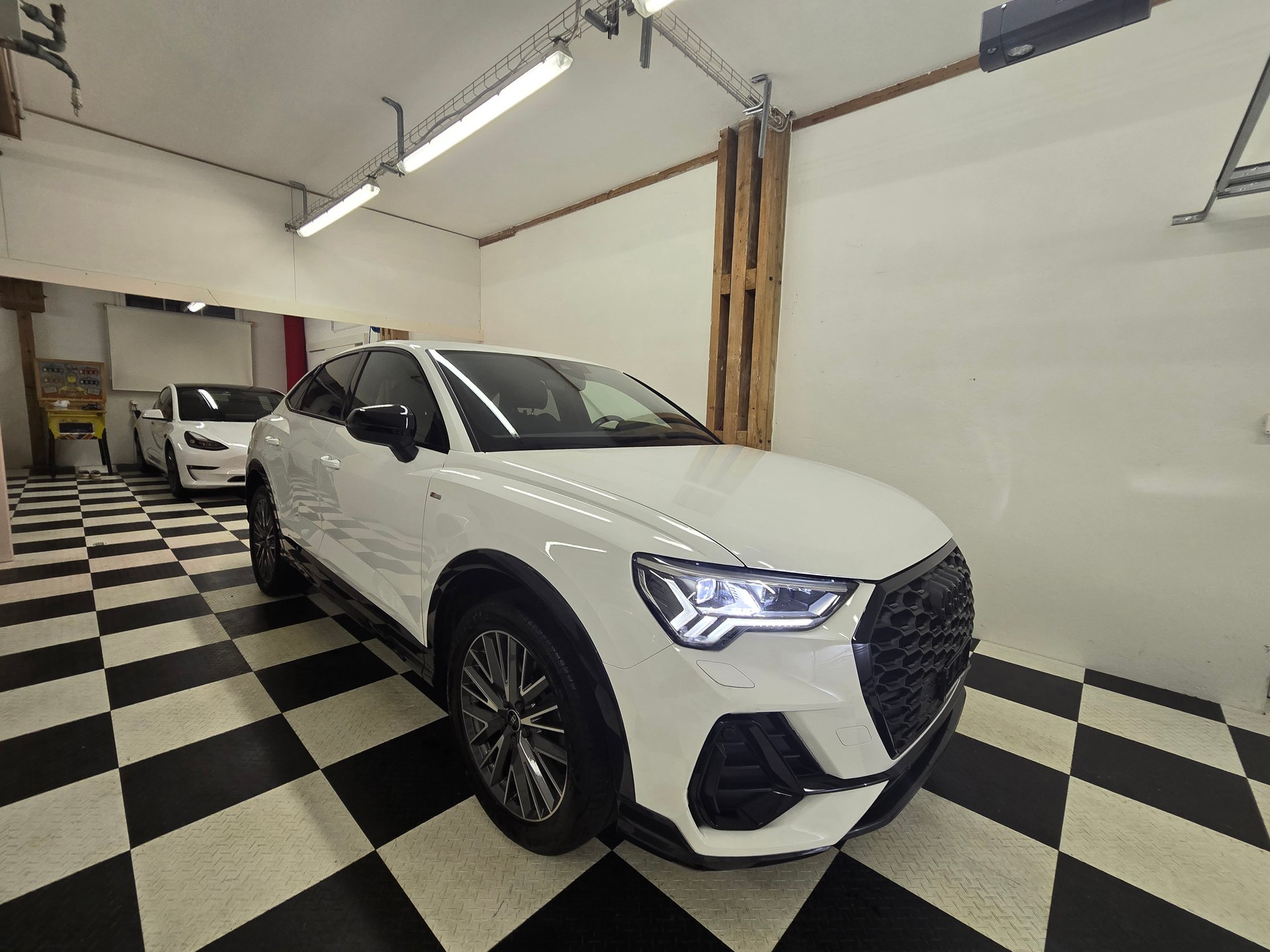 AUDI Q3 Sportback 45 TFSI e S line S-tronic-image-0