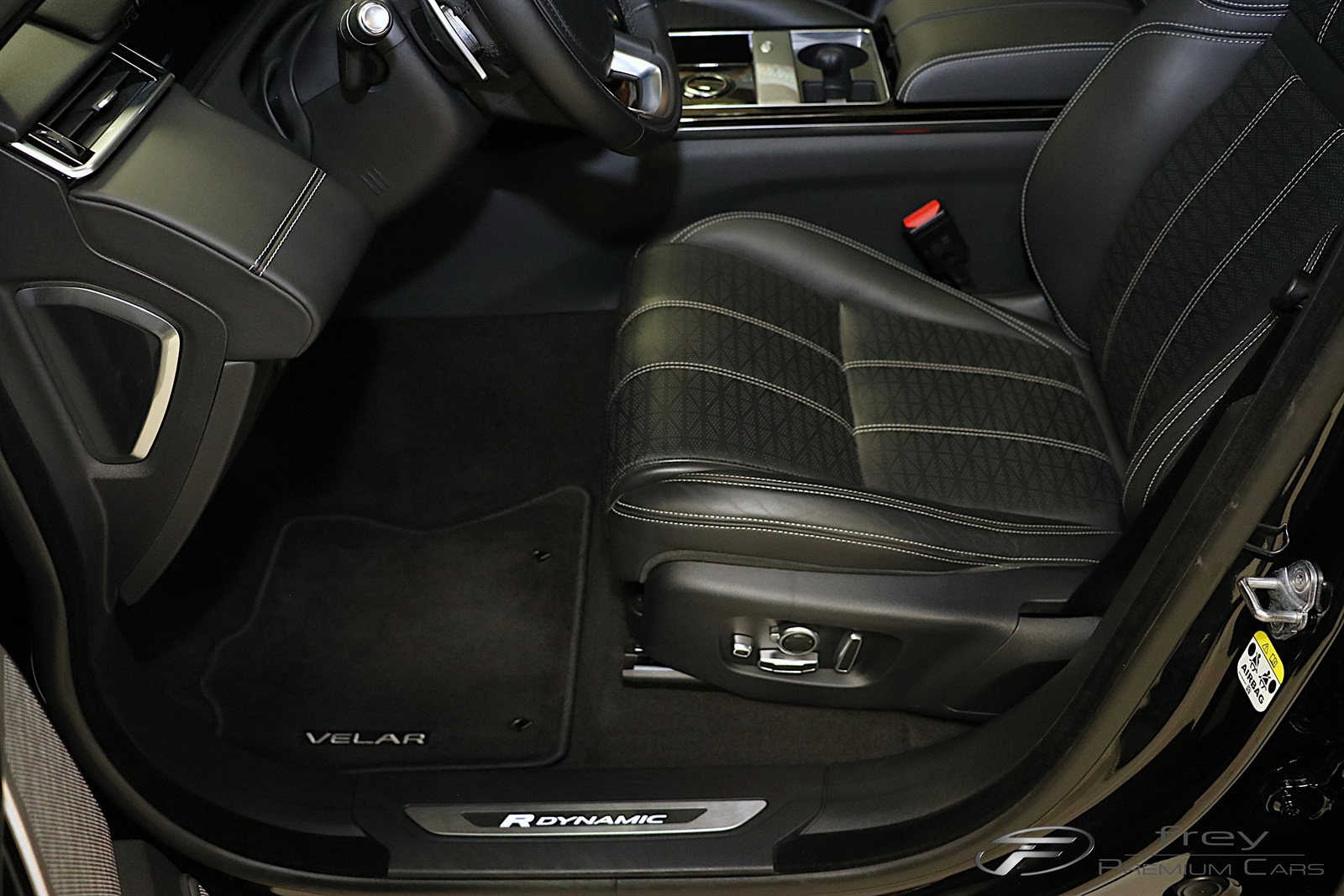 LAND ROVER Range Rover Velar R-Dynamic P 380 HSE Automatic-image-13