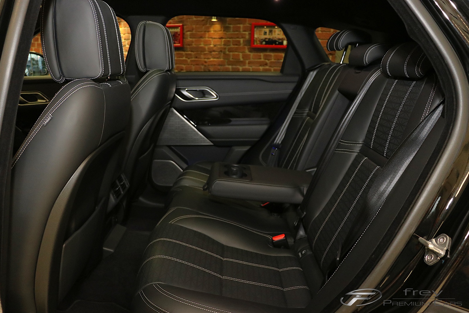 LAND ROVER Range Rover Velar R-Dynamic P 380 HSE Automatic-image-28