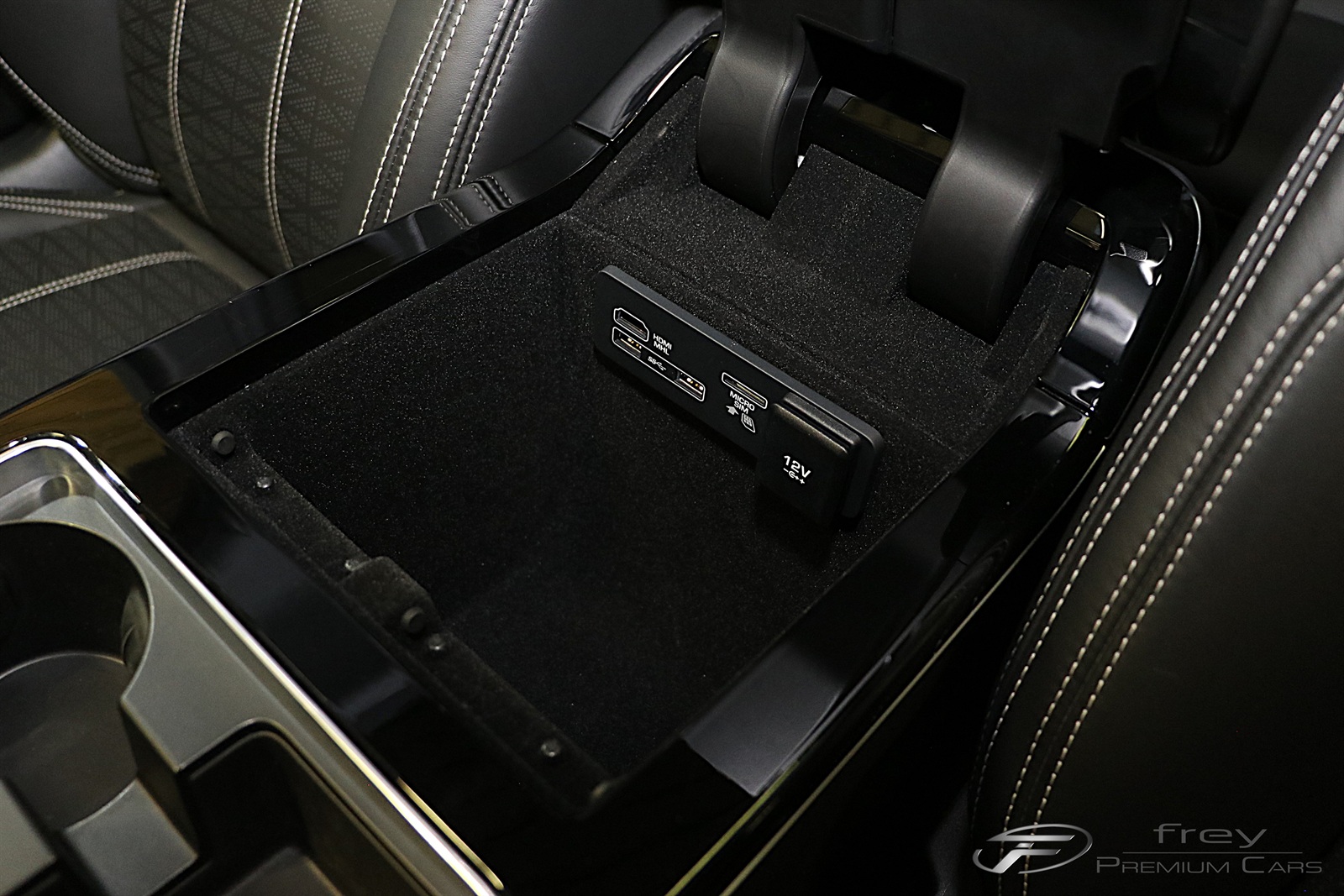 LAND ROVER Range Rover Velar R-Dynamic P 380 HSE Automatic-image-27