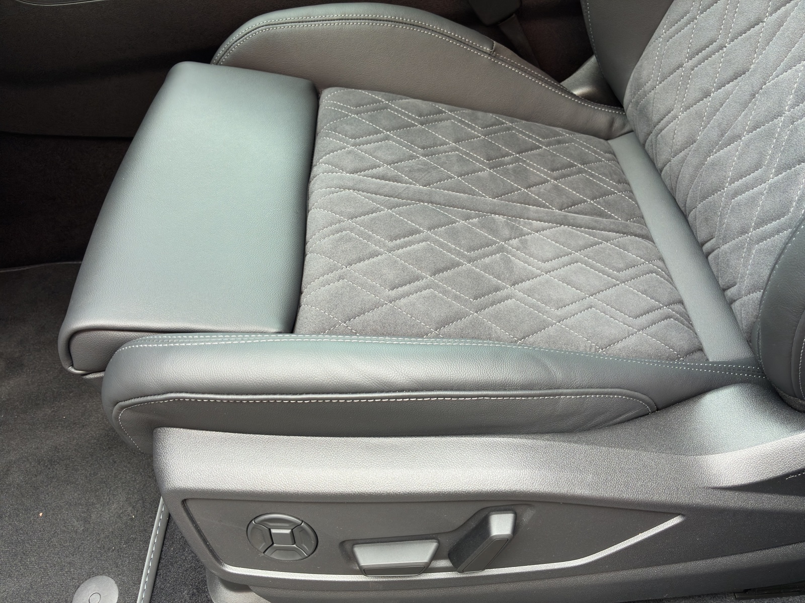 AUDI Q5 e-hybrid quattro 270 kW S-tronic-image-20