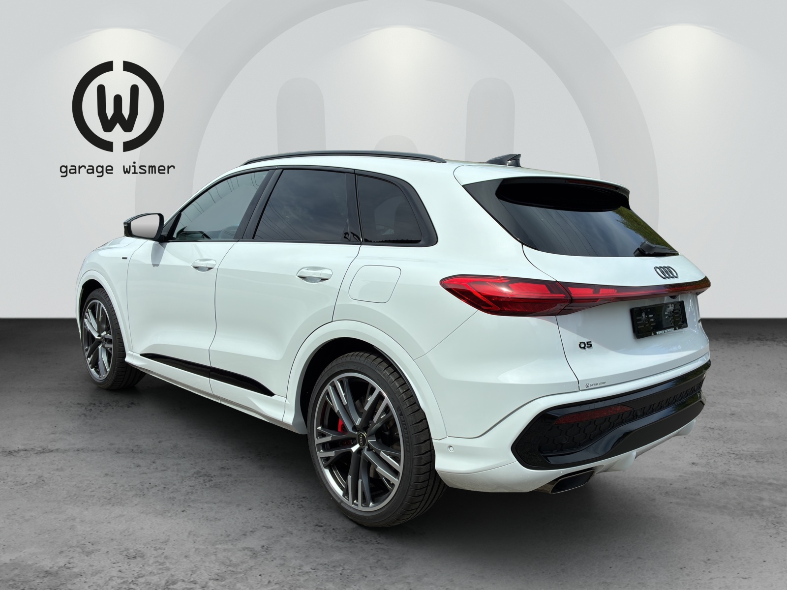 AUDI Q5 e-hybrid quattro 270 kW S-tronic-showroom-element-2