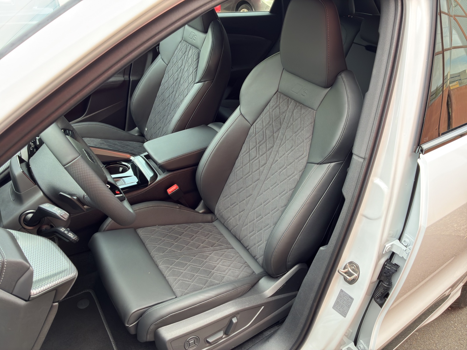 AUDI Q5 e-hybrid quattro 270 kW S-tronic-image-11