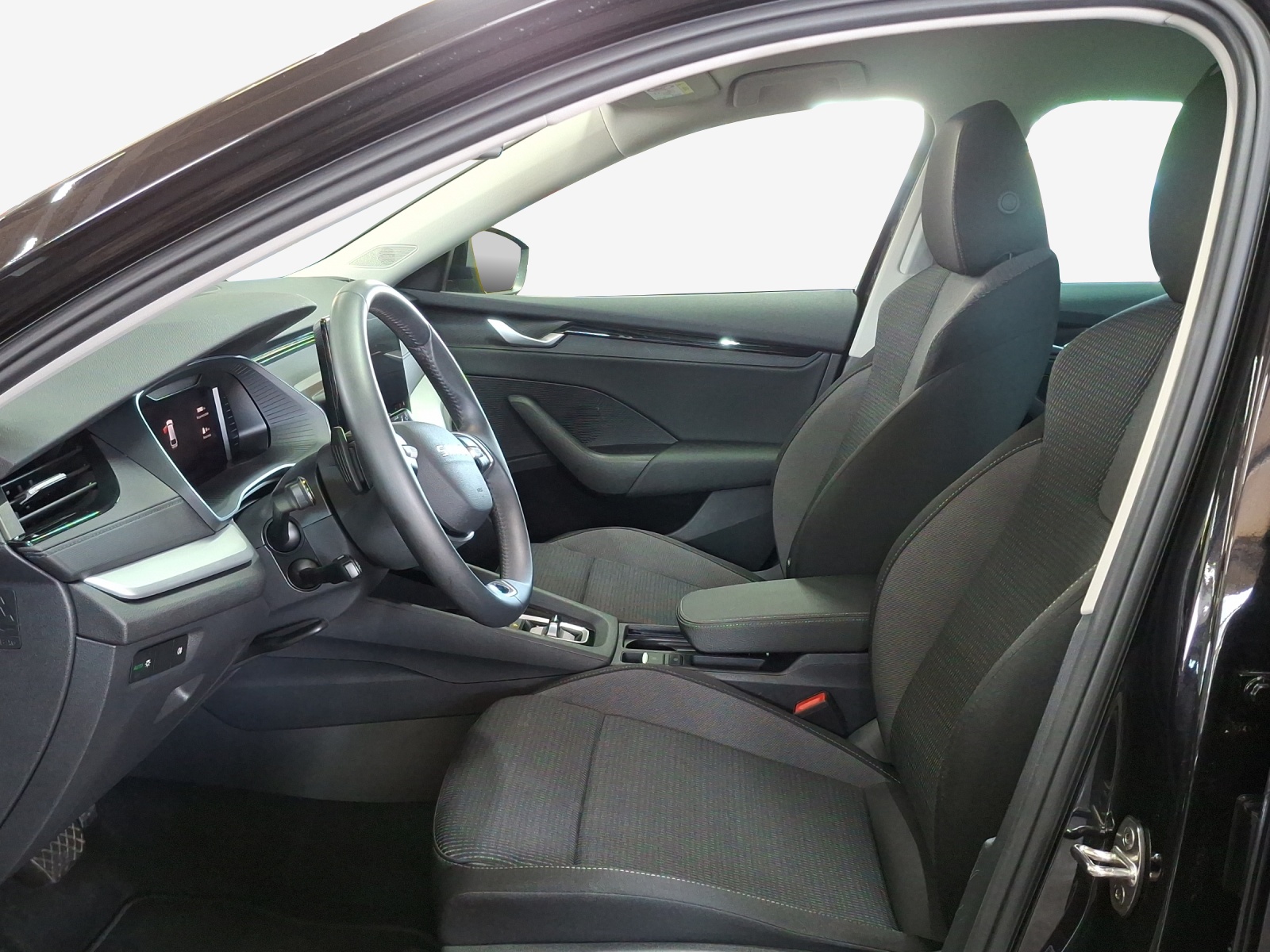 SKODA Octavia Combi 1.5 TSI mHEV DSG Dynamic-image-7