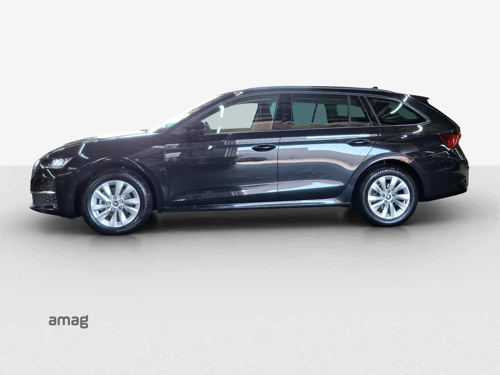 SKODA Octavia Combi 1.5 TSI mHEV DSG Dynamic-image-1