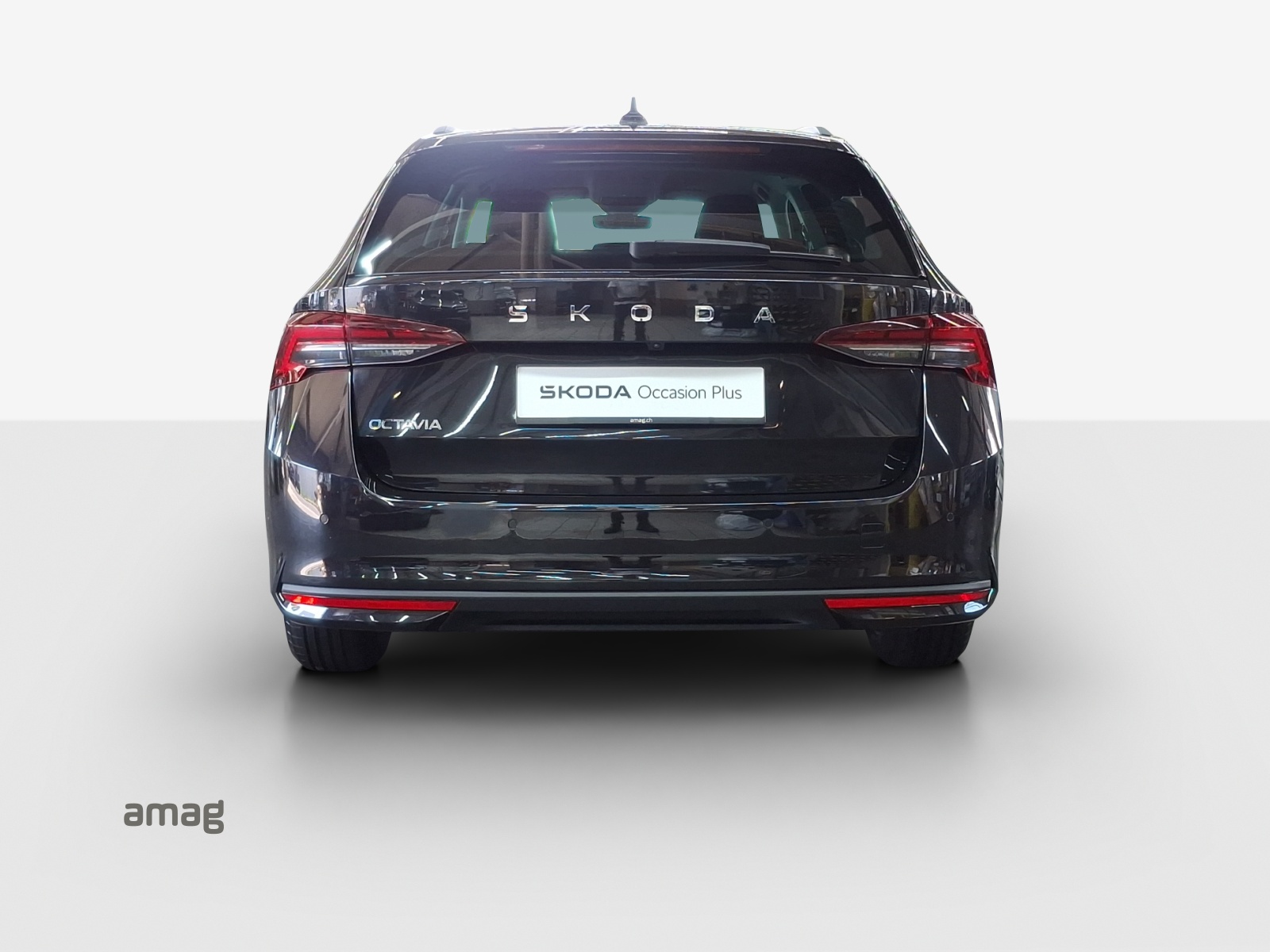 SKODA Octavia Combi 1.5 TSI mHEV DSG Dynamic-image-3