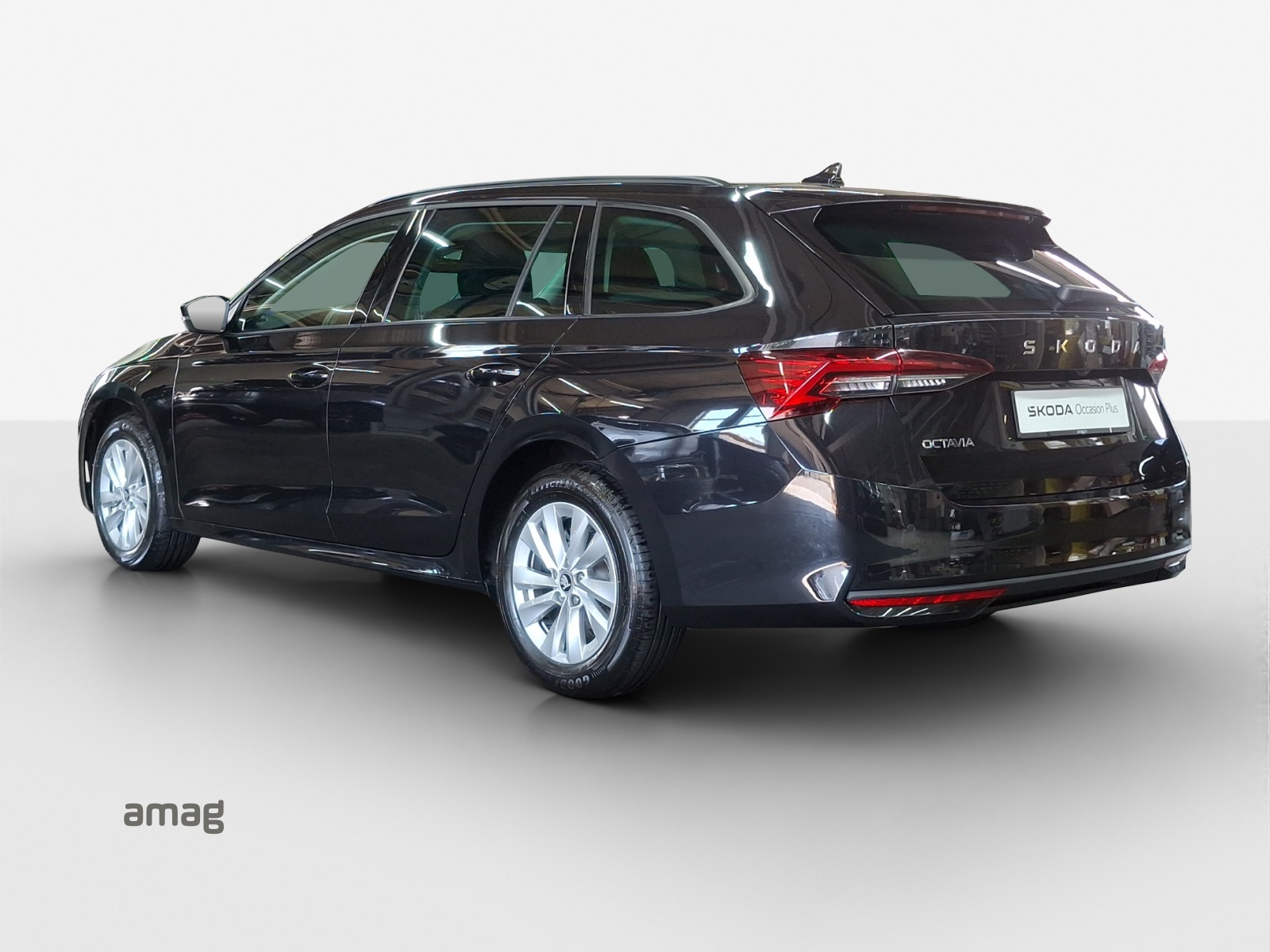 SKODA Octavia Combi 1.5 TSI mHEV DSG Dynamic-image-2