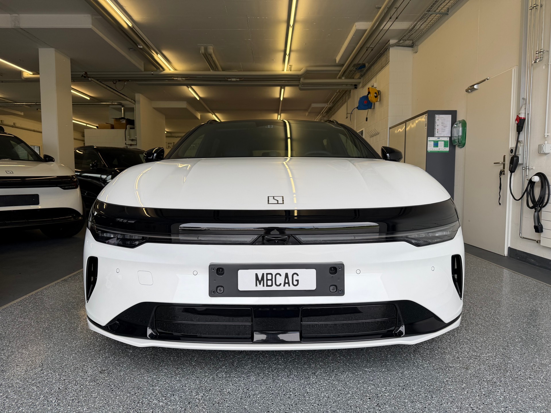 ZEEKR 7GT 100kWh Prvilege Launch Edition AWD-image-2