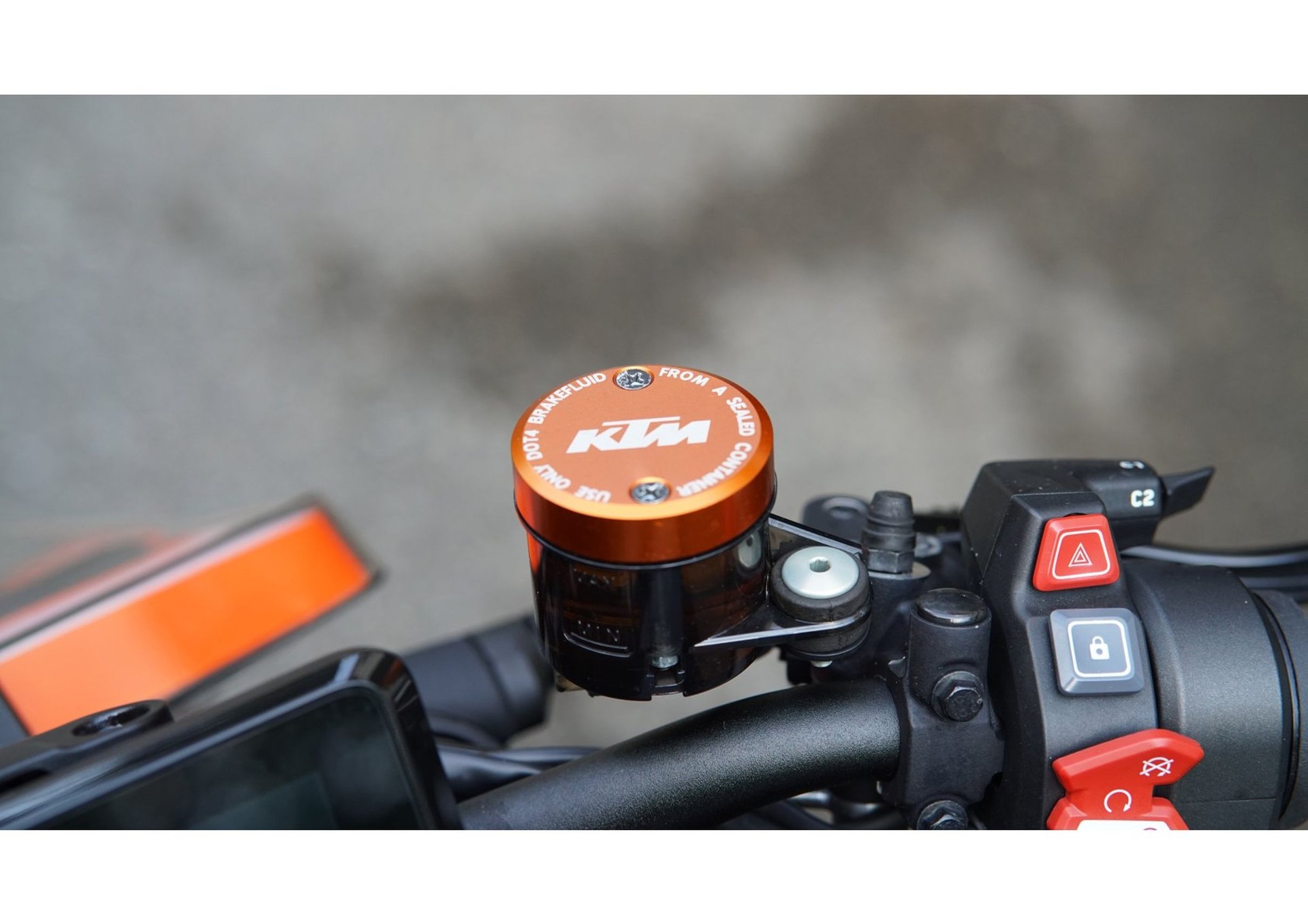 KTM 1290 Super Duke R-image-3