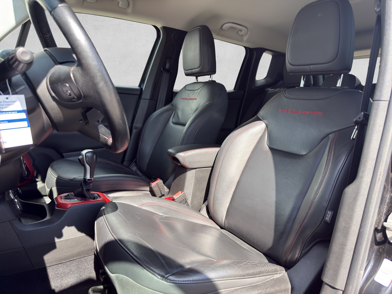 JEEP Renegade 2.0 CRD Trailhawk AWD + Low Range 9ATX-image-8