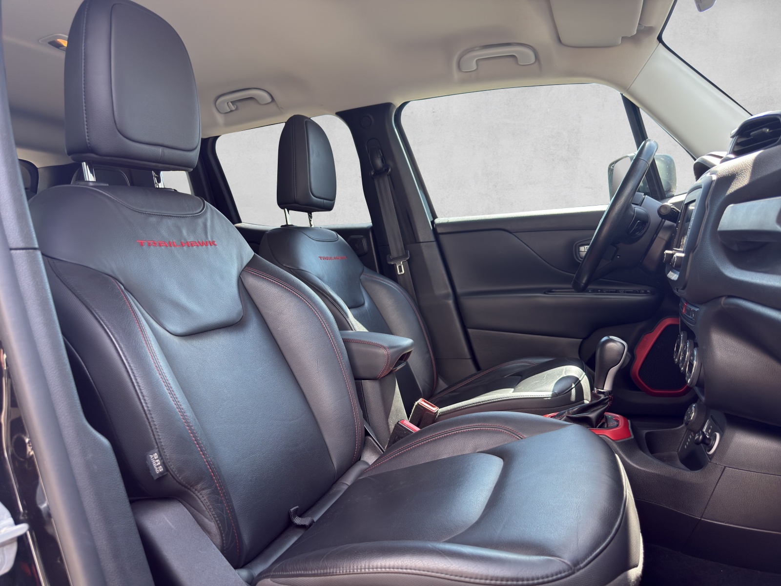 JEEP Renegade 2.0 CRD Trailhawk AWD + Low Range 9ATX-image-11