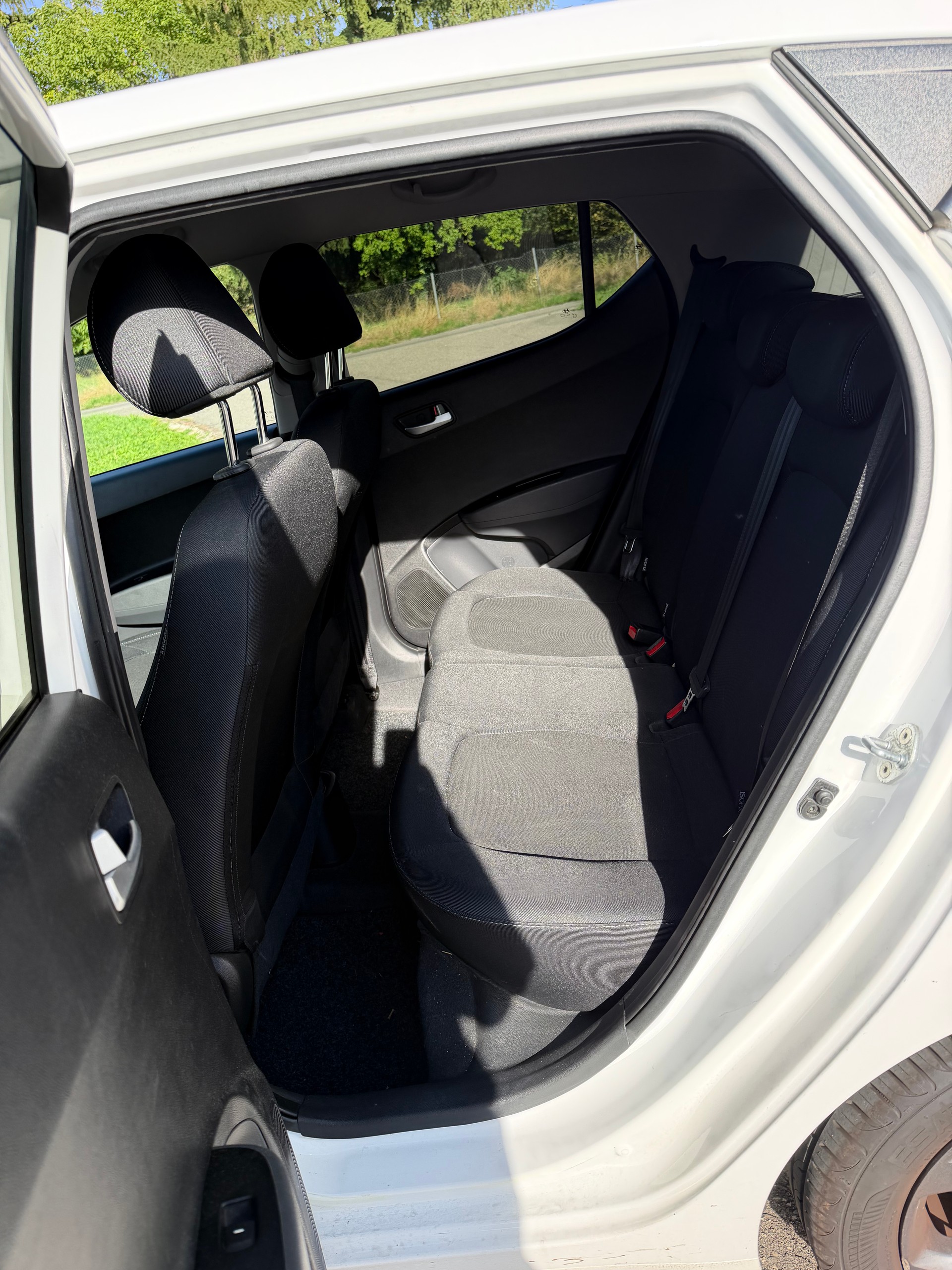 HYUNDAI i10 1.2 Vertex Automatic-image-5