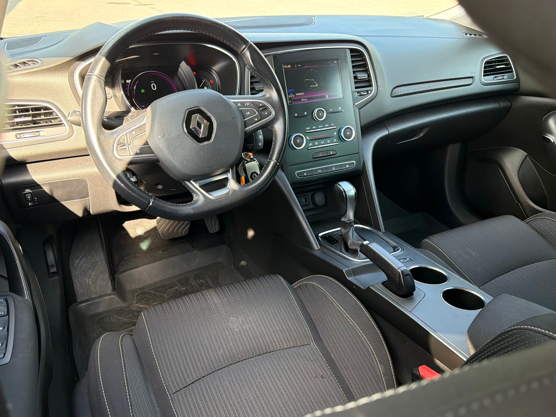 RENAULT Mégane Grandtour 1.5 dCi Business EDC-image-6