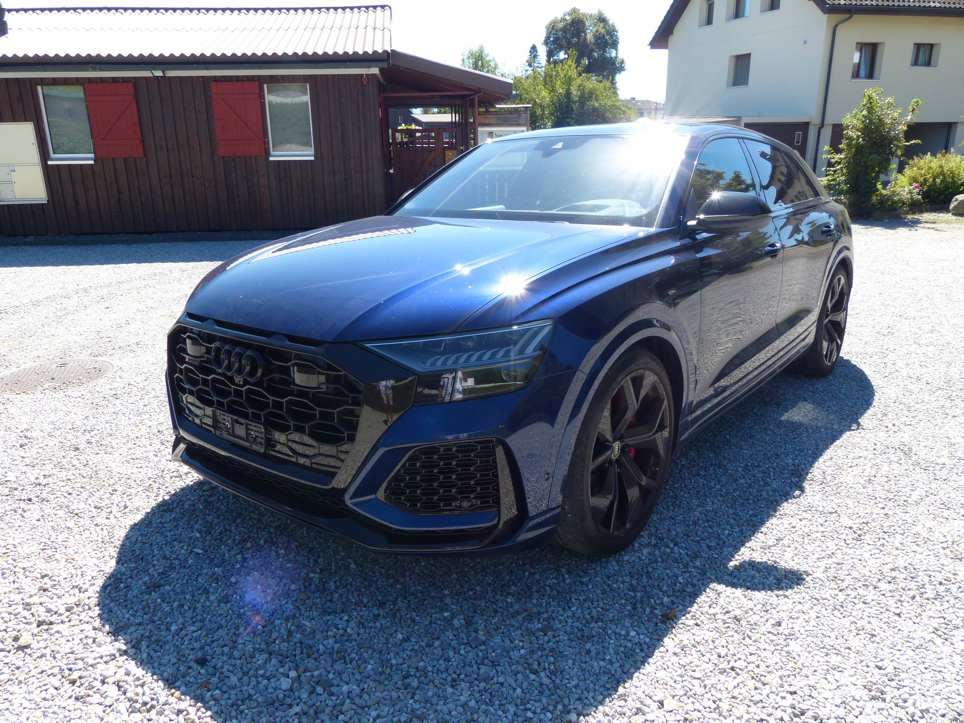 AUDI RSQ8 quattro tiptronic-image-3