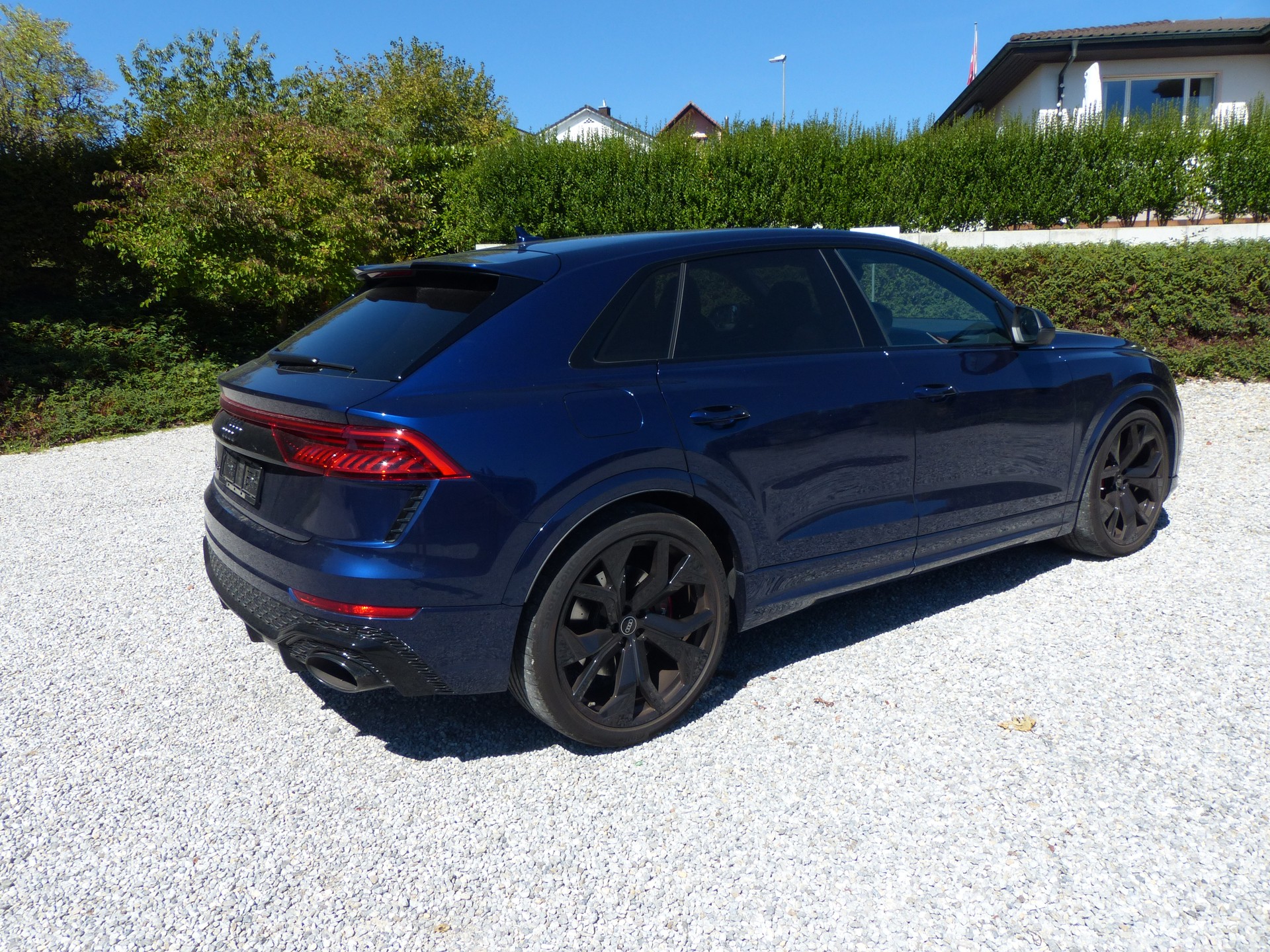 AUDI RSQ8 quattro tiptronic-image-12