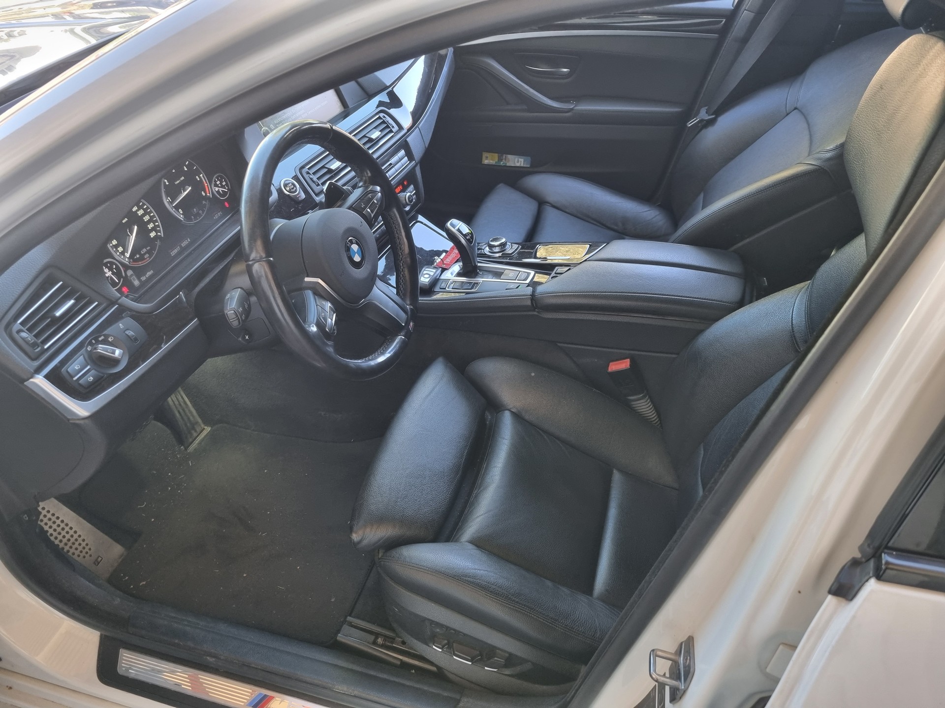BMW 530d Touring Steptronic-image-8