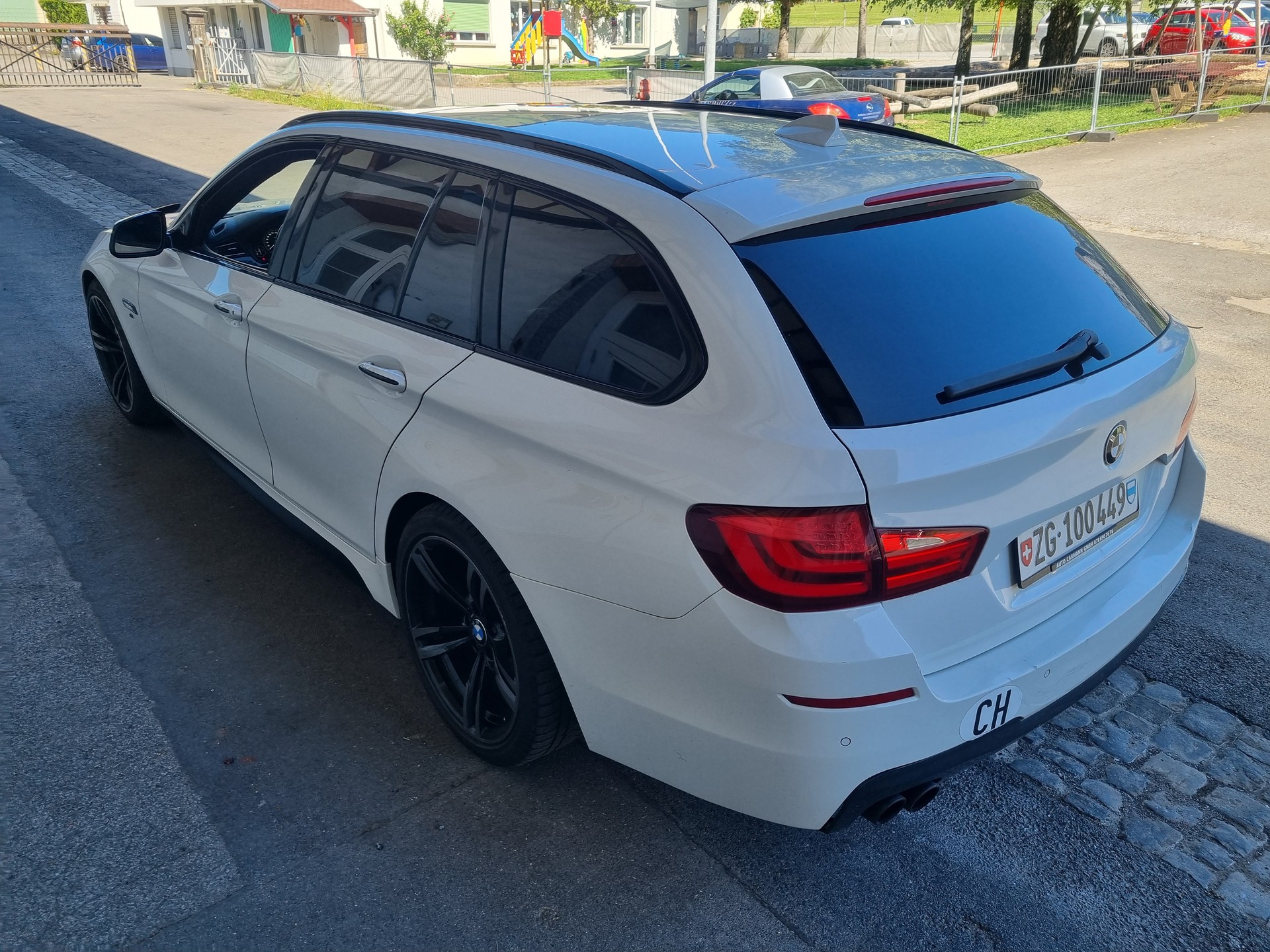 BMW 530d Touring Steptronic-image-1