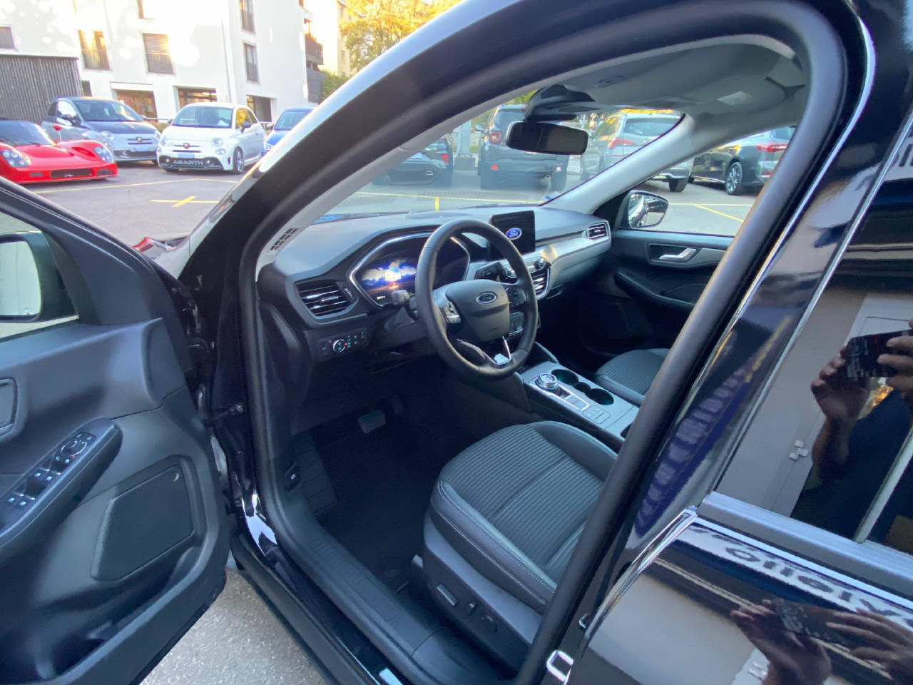 FORD Kuga 2.5 Hybrid Titanium X 4x4-image-7