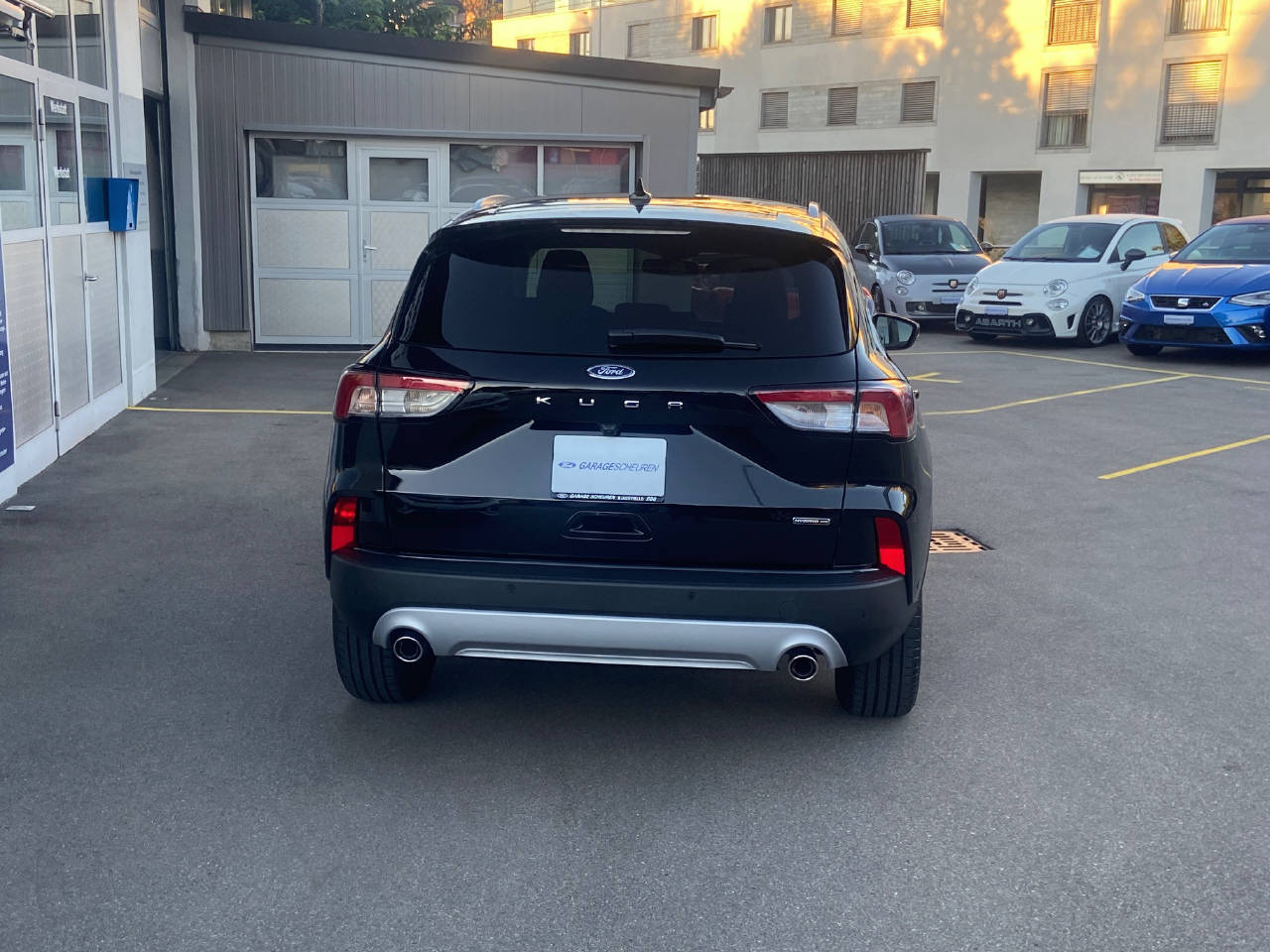 FORD Kuga 2.5 Hybrid Titanium X 4x4-image-4