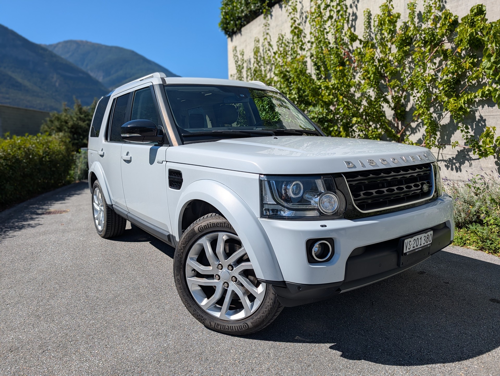 LAND ROVER 3.0 SDV6 256 Landmark-image-0