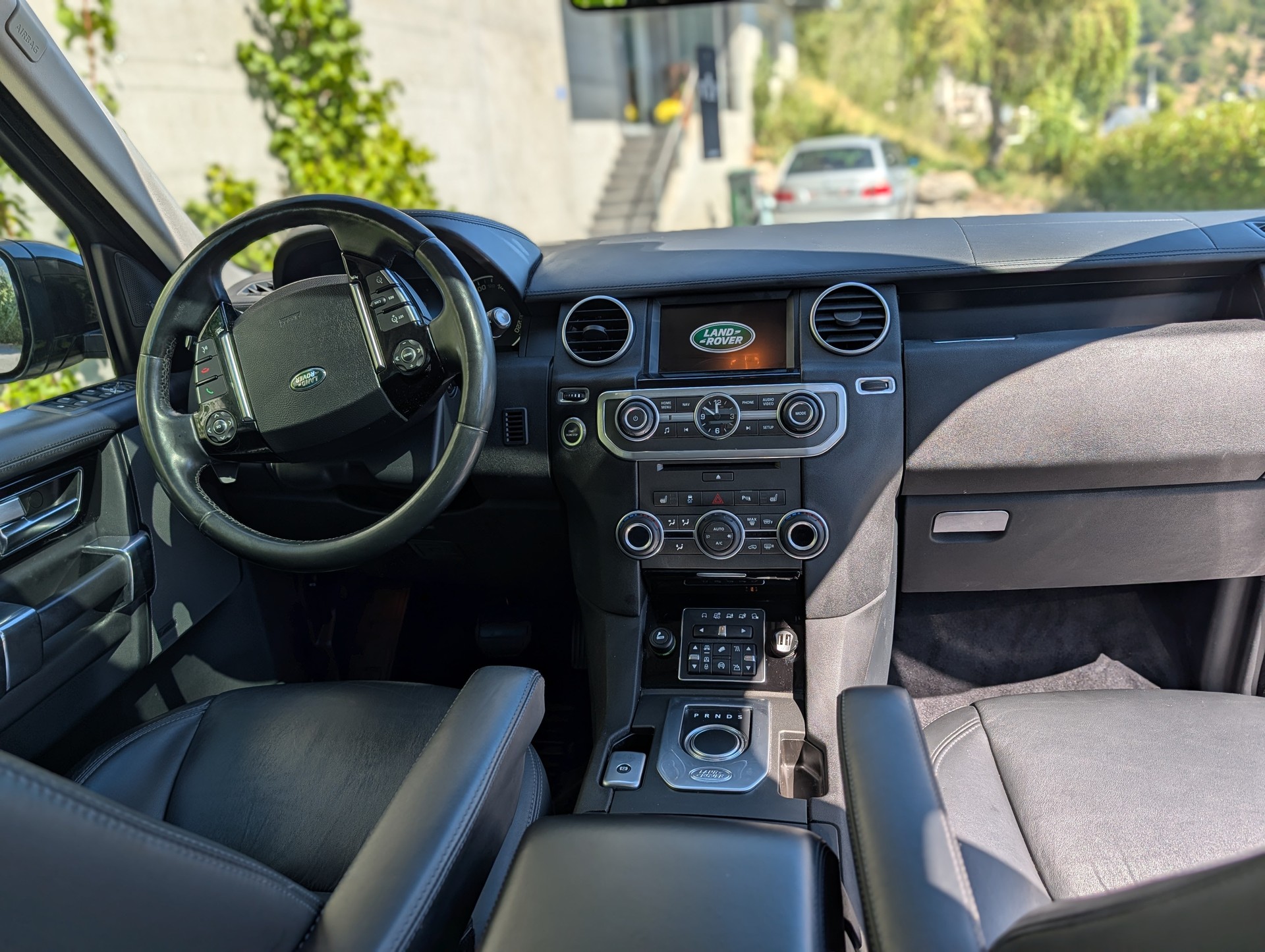 LAND ROVER 3.0 SDV6 256 Landmark-image-4
