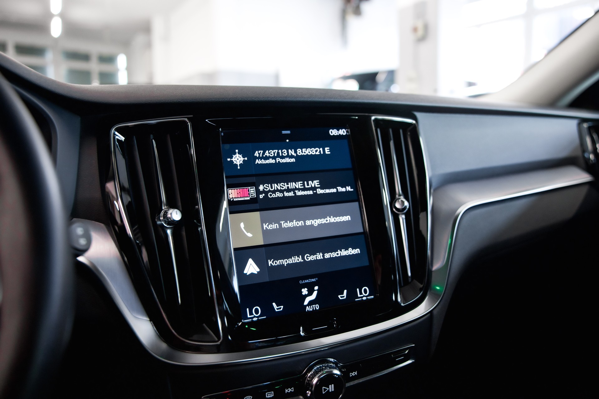 VOLVO V60 D4 Momentum-image-25