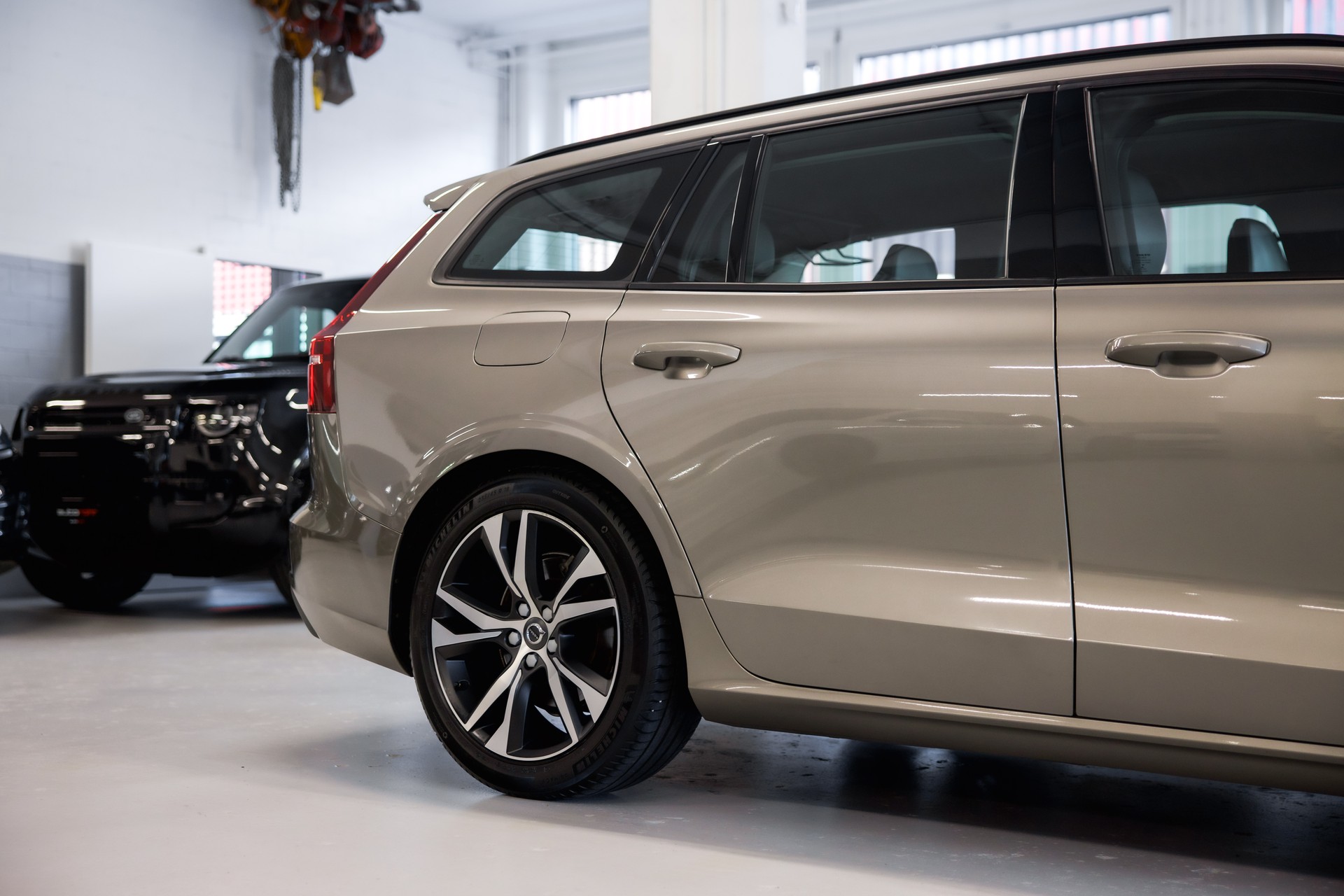 VOLVO V60 D4 Momentum-image-11