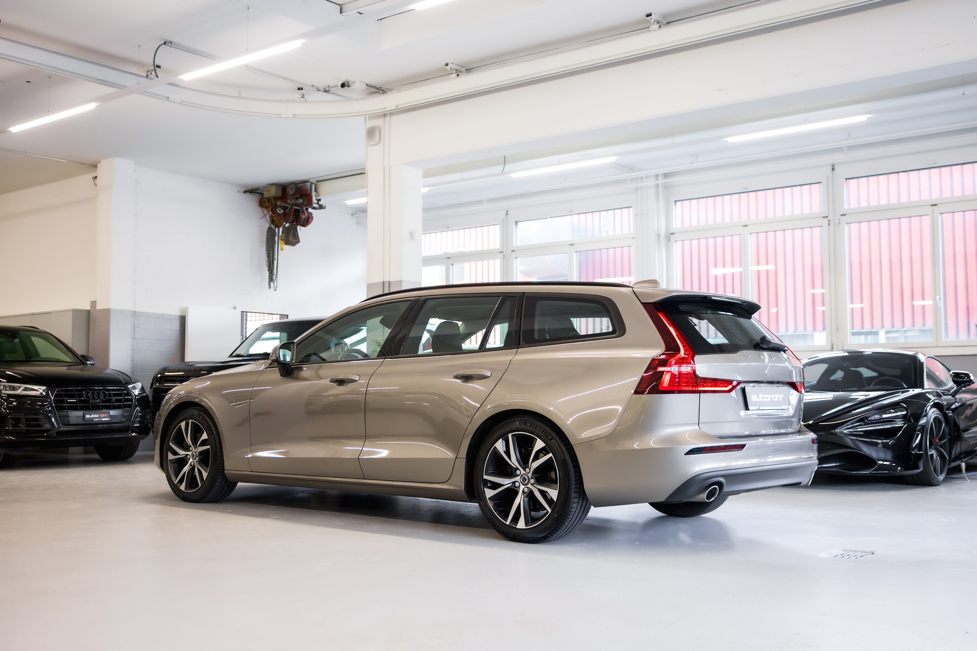 VOLVO V60 D4 Momentum-image-7