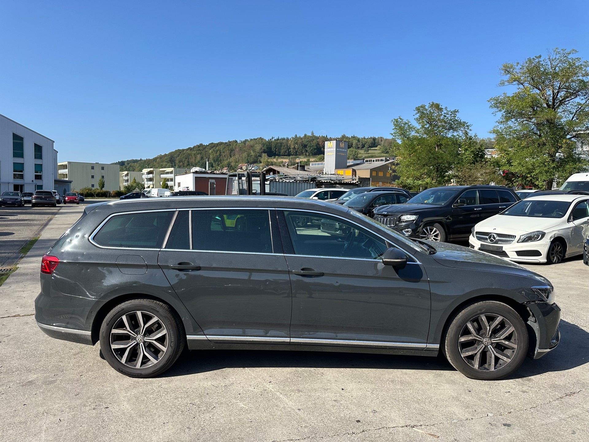 VW Passat Variant 2.0 TDI BMT Highline DSG-image-2