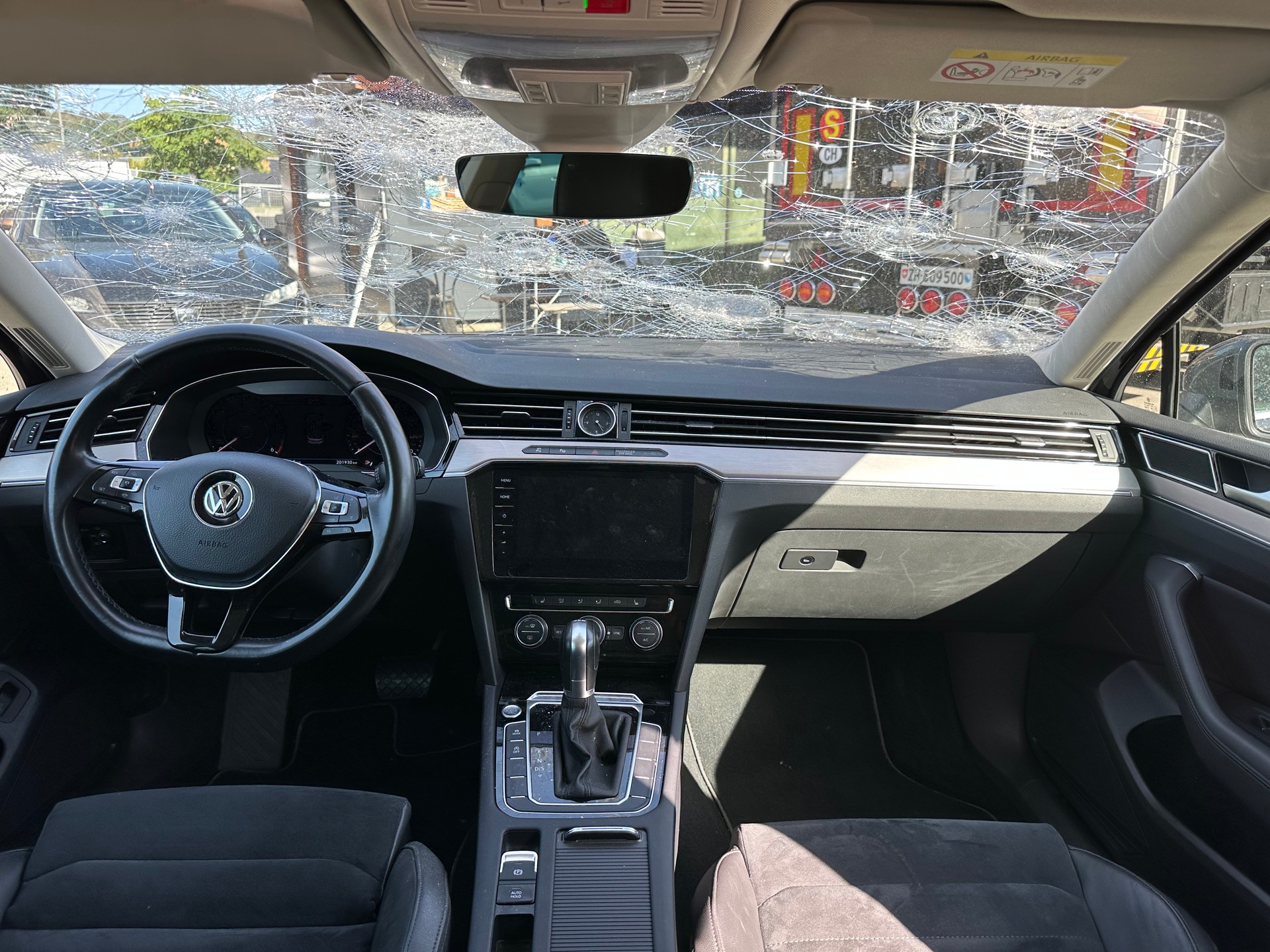 VW Passat Variant 2.0 TDI BMT Highline DSG-image-11